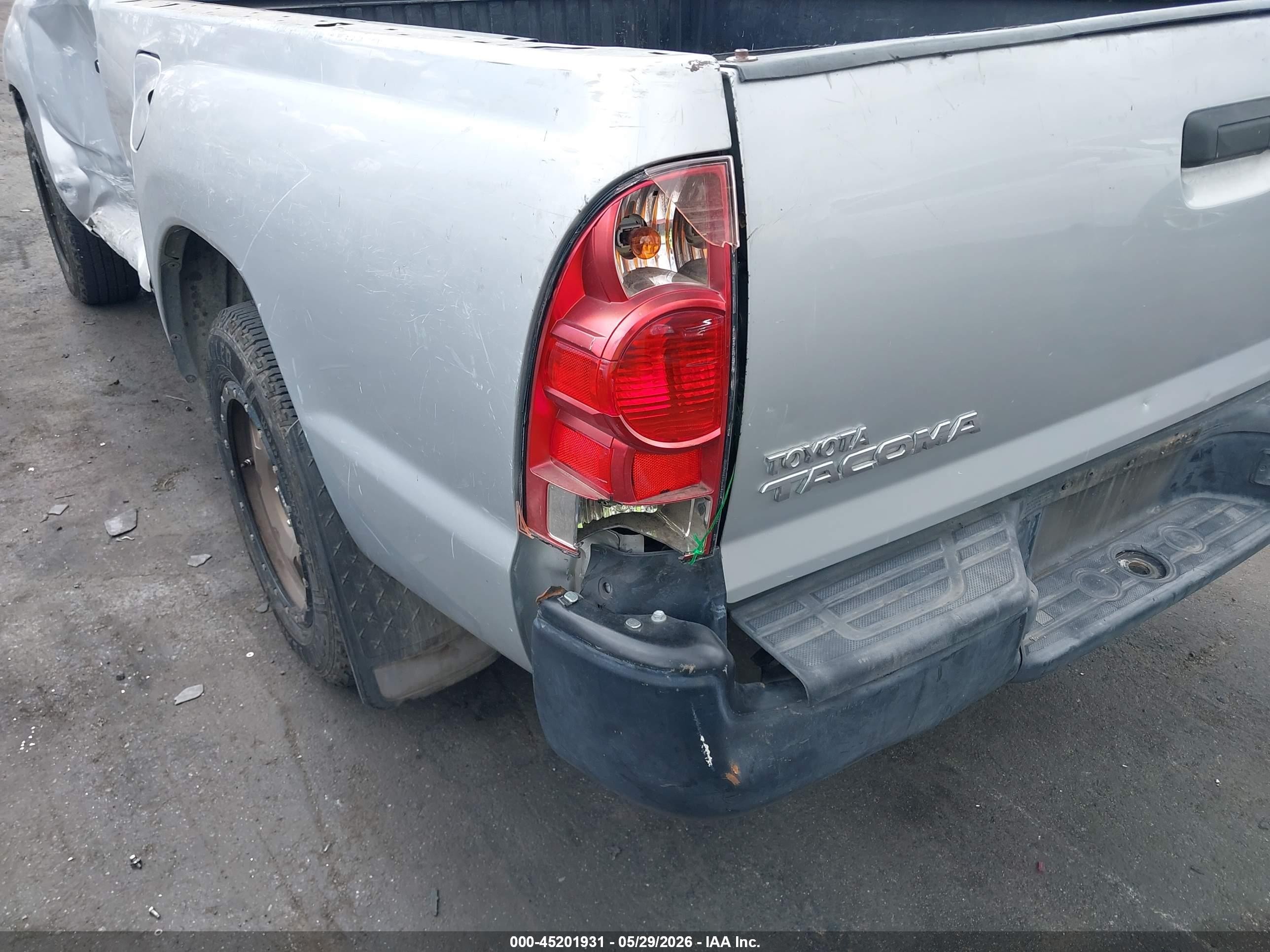 2013 Toyota Tacoma Серебряный vin: 5TFNX4CN1DX029116