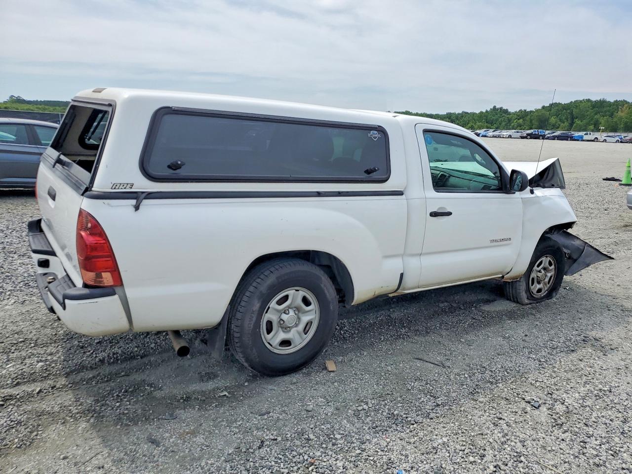 2014 Toyota Tacoma Base White vin: 5TFNX4CN1EX035497