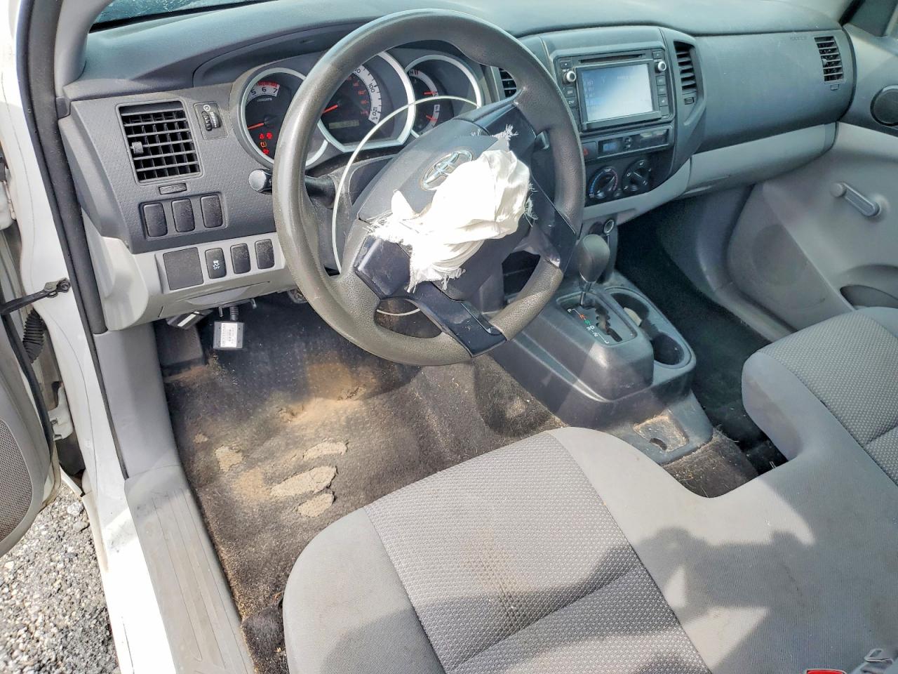 2014 Toyota Tacoma Base White vin: 5TFNX4CN1EX035497