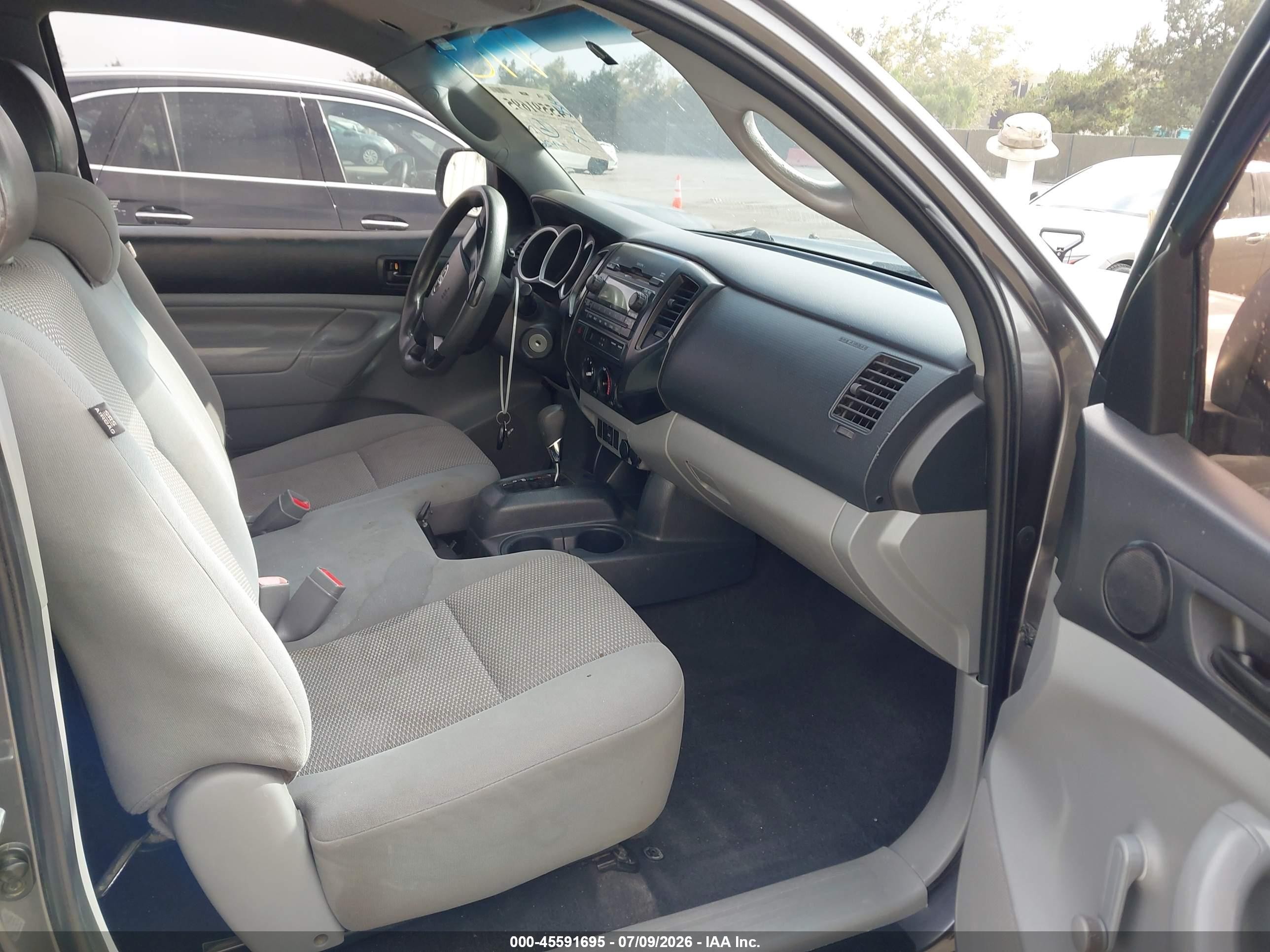 2012 Toyota Tacoma   Серый vin: 5TFNX4CN2CX008919