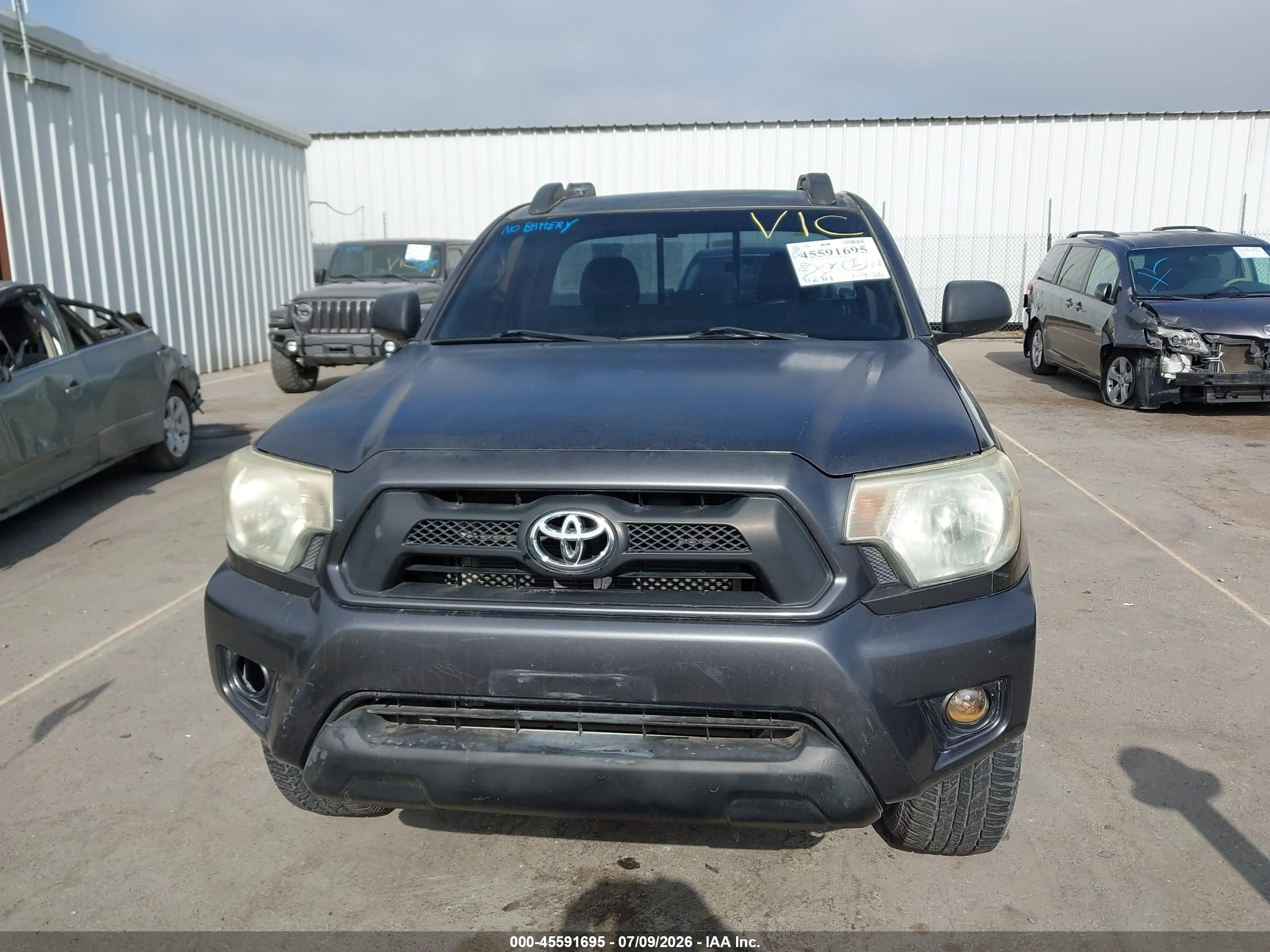 2012 Toyota Tacoma   Серый vin: 5TFNX4CN2CX008919