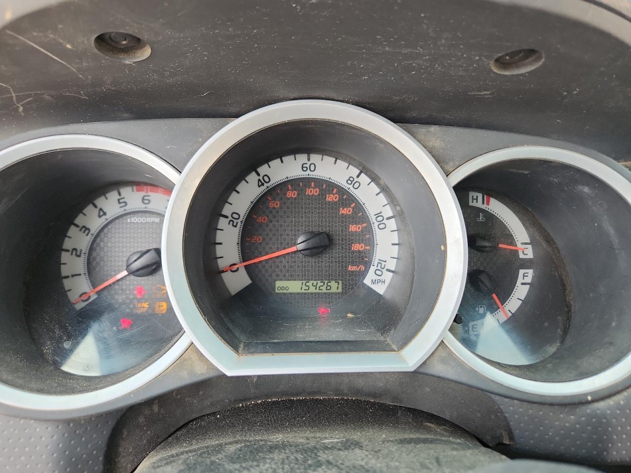 2014 Toyota Tacoma Base Silver vin: 5TFNX4CN2EX032995