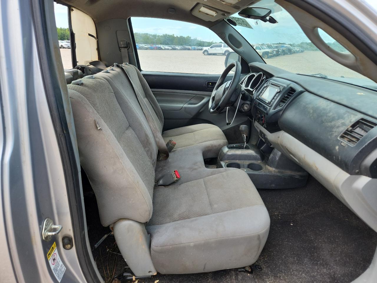 2014 Toyota Tacoma Base Silver vin: 5TFNX4CN2EX032995