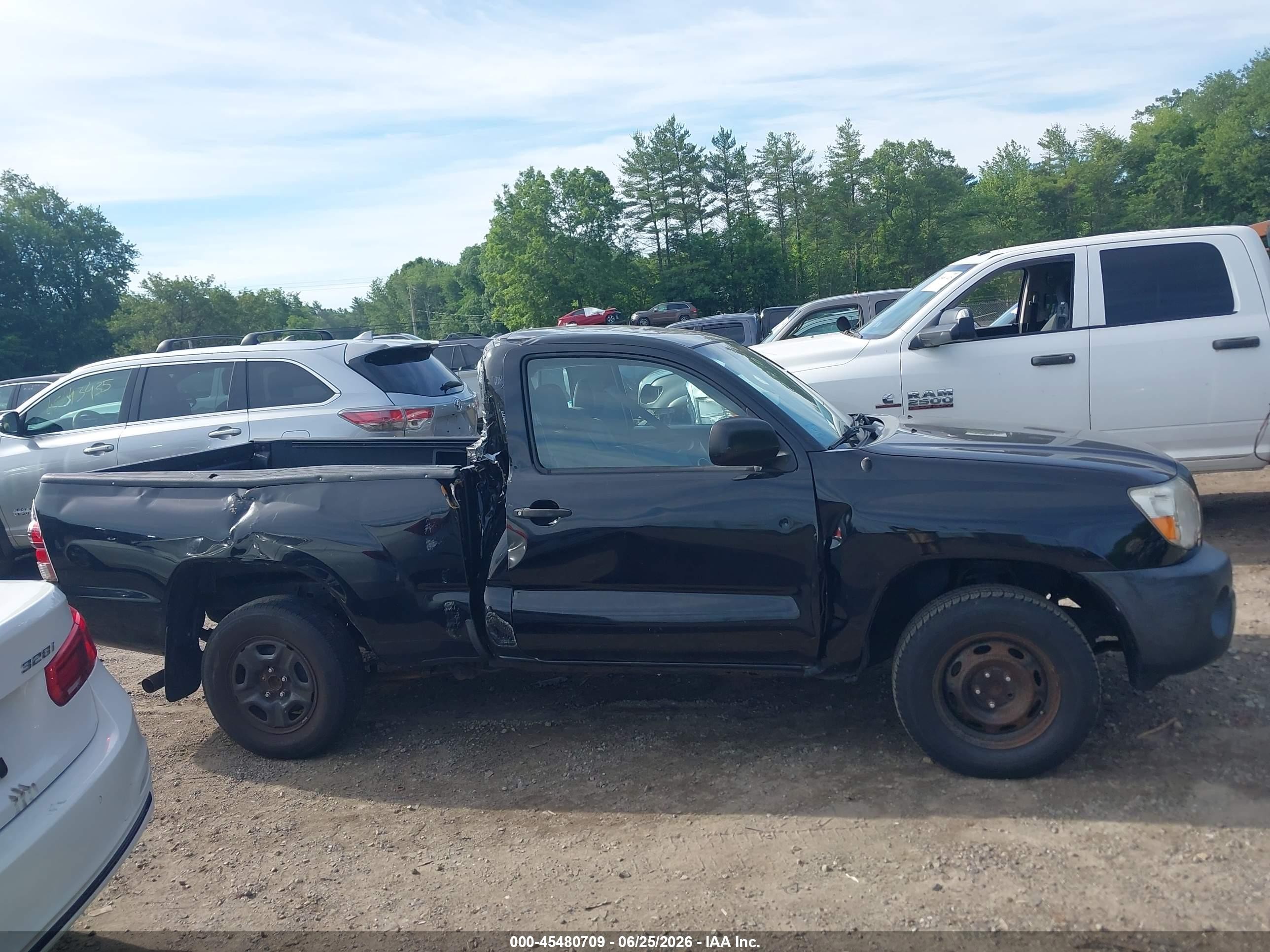 2011 Toyota Tacoma   Black vin: 5TFNX4CN3BX005283