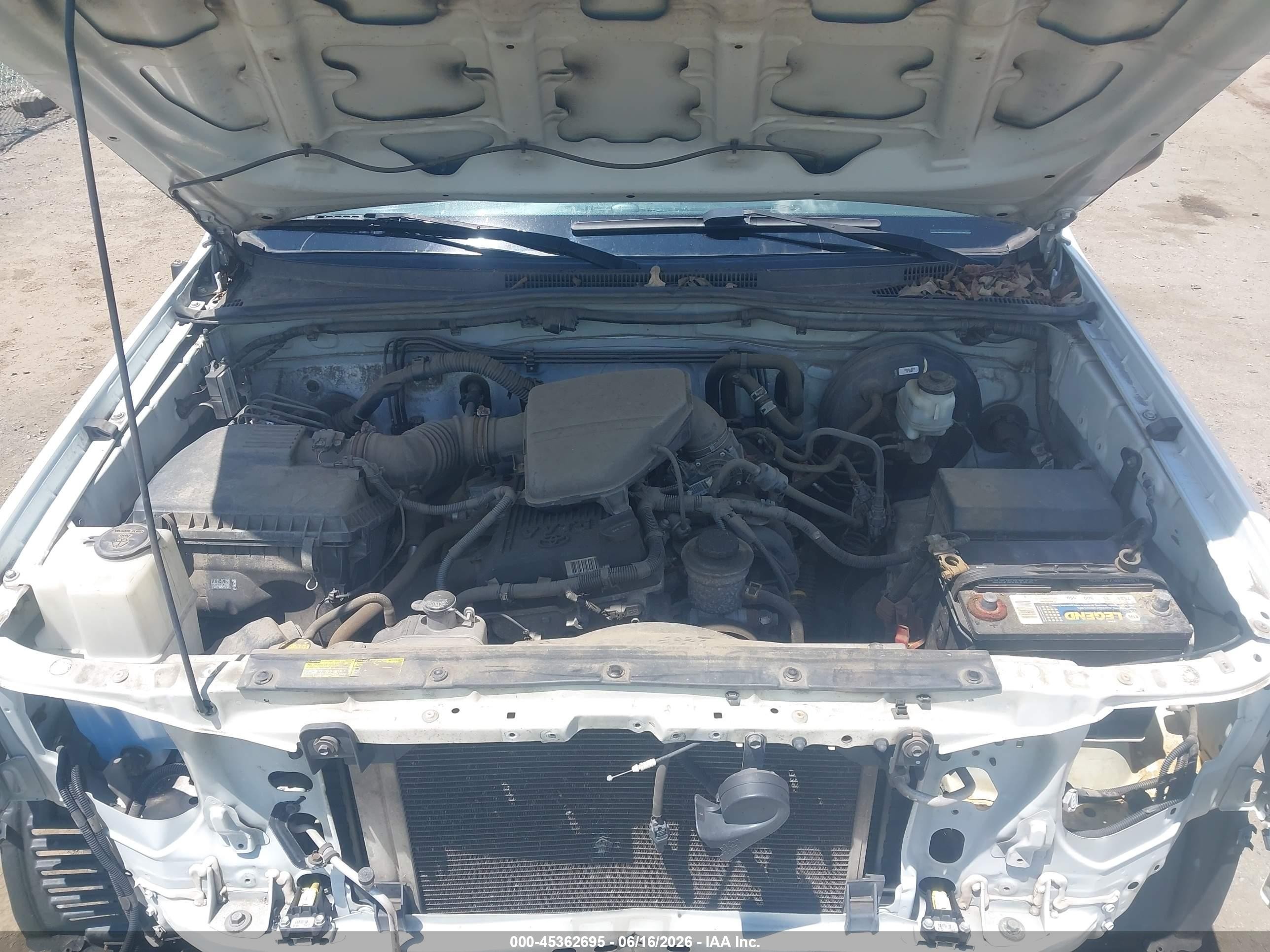 2013 Toyota Tacoma   White vin: 5TFNX4CN3DX029389