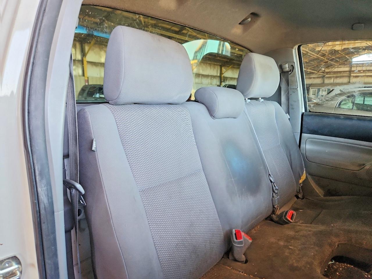 2013 Toyota Tacoma Base White vin: 5TFNX4CN3DX030638