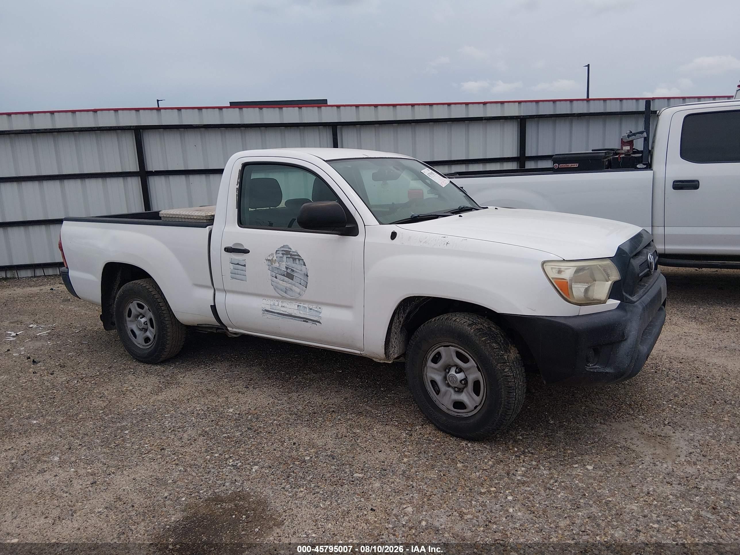 2014 Toyota Tacoma   White vin: 5TFNX4CN3EX035811