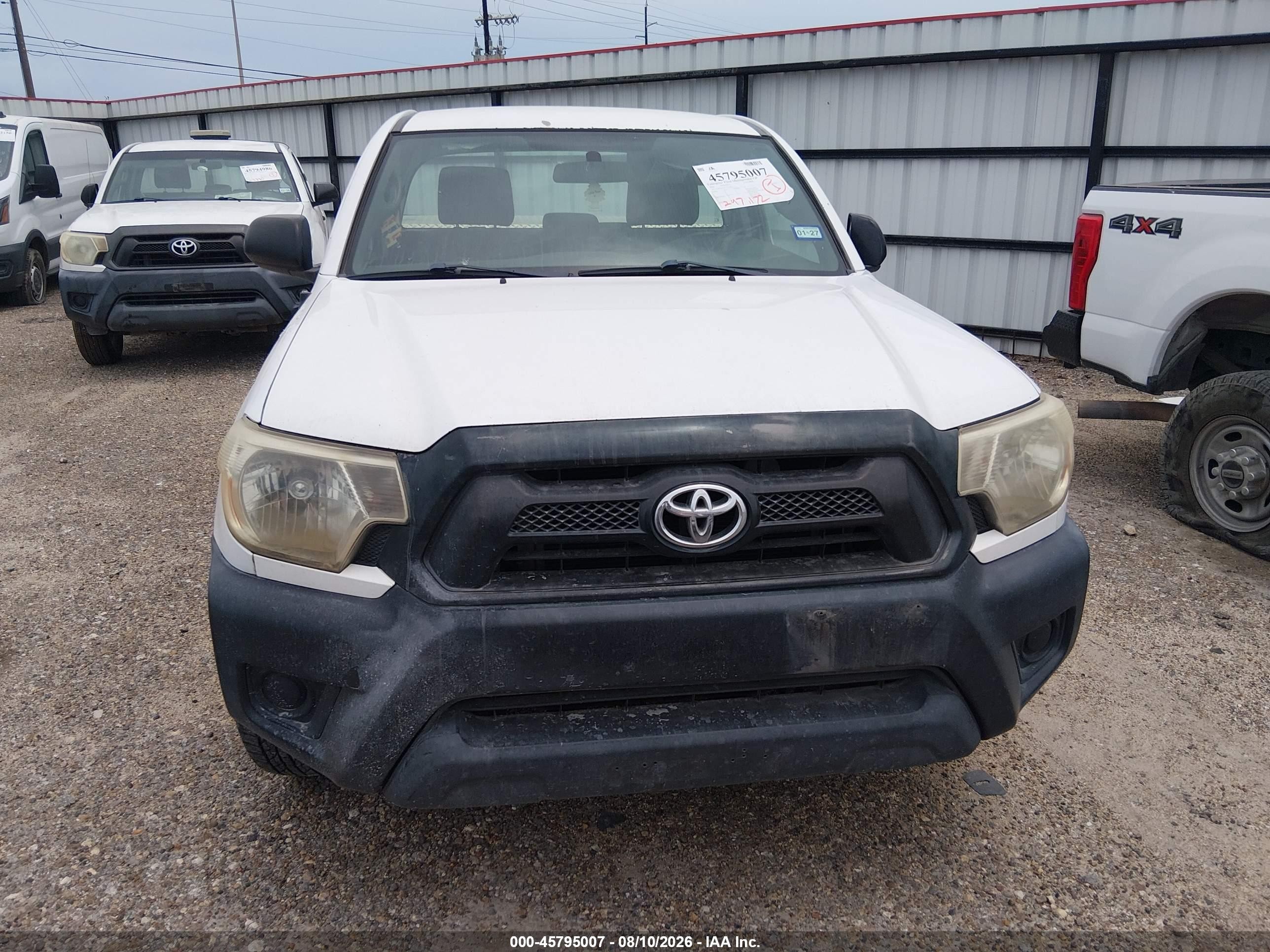 2014 Toyota Tacoma   White vin: 5TFNX4CN3EX035811