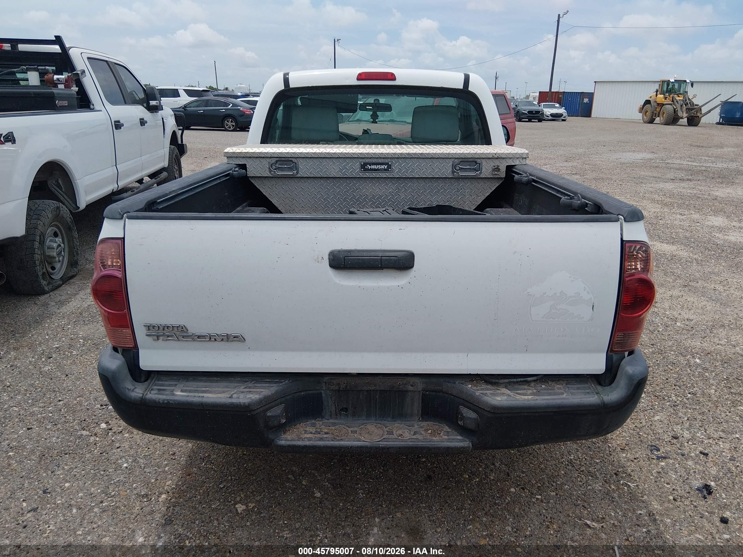 2014 Toyota Tacoma   White vin: 5TFNX4CN3EX035811