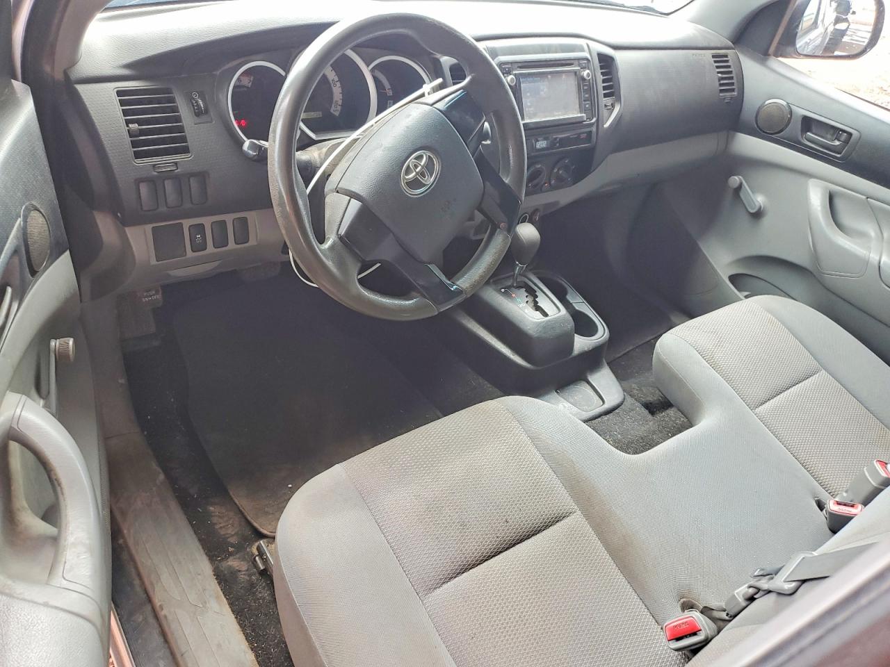 2014 Toyota Tacoma Base Silver vin: 5TFNX4CN3EX038370