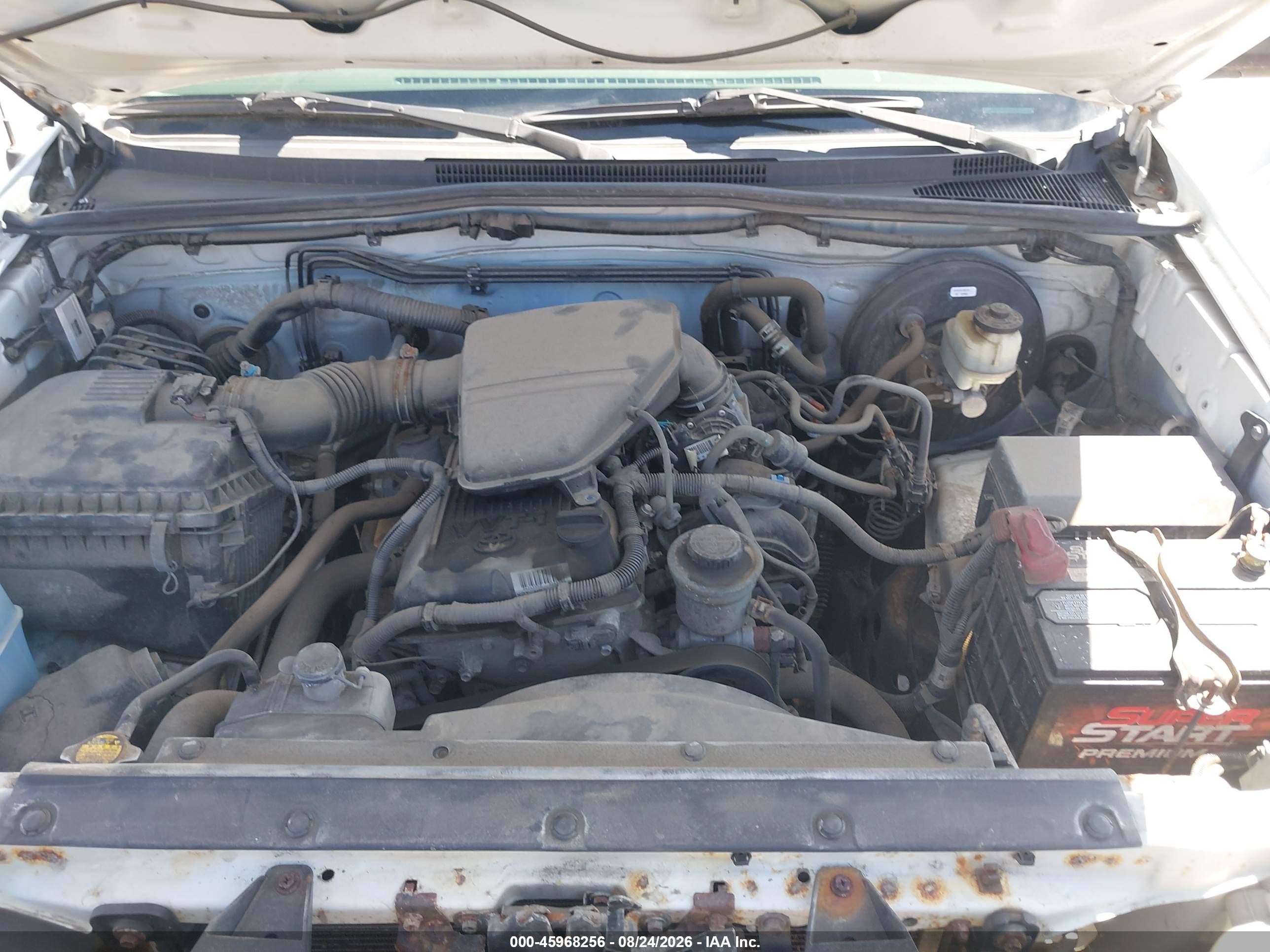 2014 Toyota Tacoma   White vin: 5TFNX4CN3EX041415