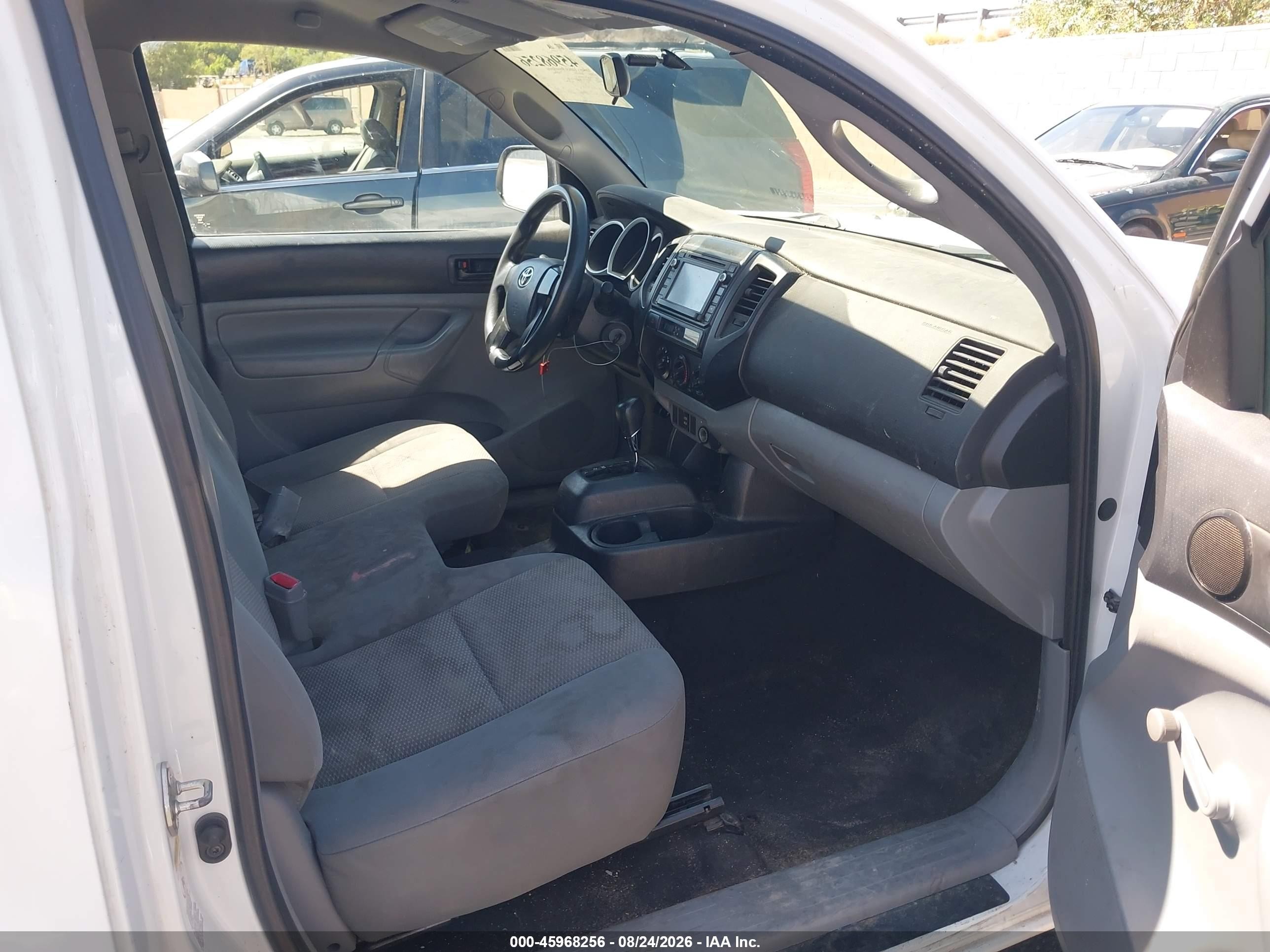 2014 Toyota Tacoma   White vin: 5TFNX4CN3EX041415