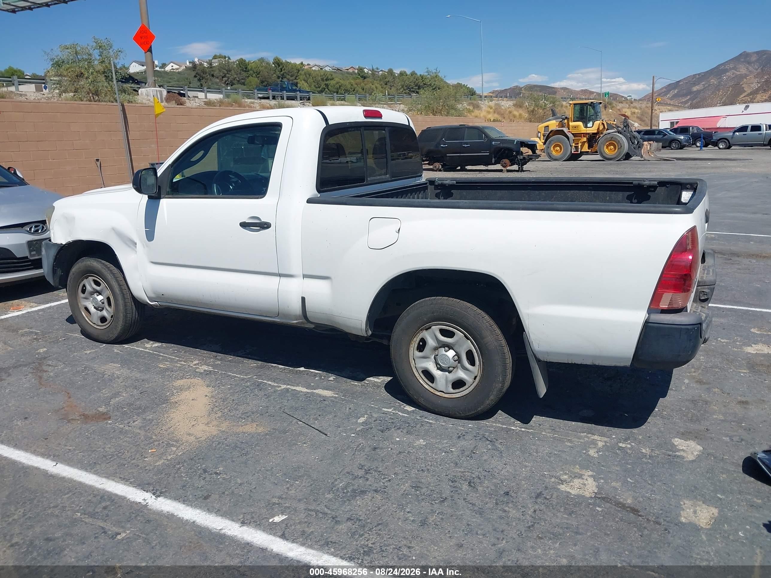 2014 Toyota Tacoma   White vin: 5TFNX4CN3EX041415