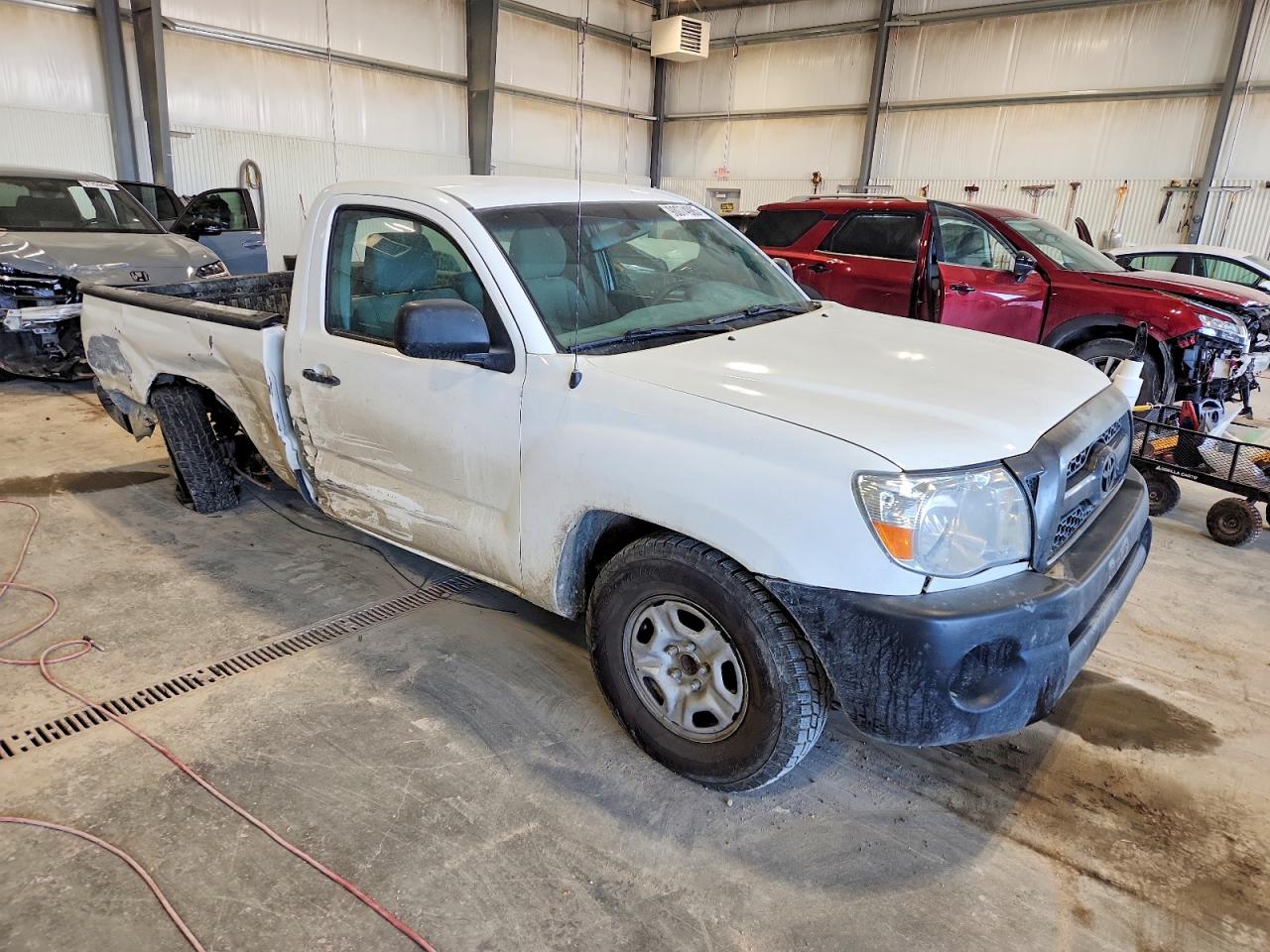 2011 Toyota Tacoma White vin: 5TFNX4CN4BX003574