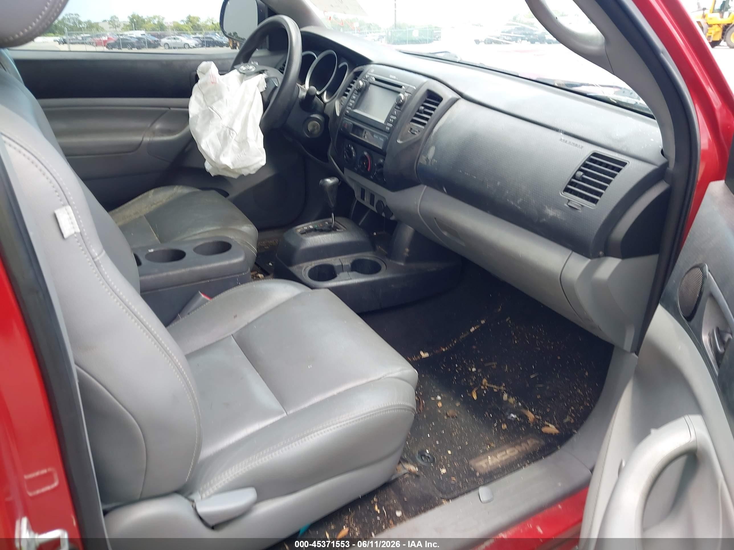 2013 Toyota Tacoma   Red vin: 5TFNX4CN4DX024783