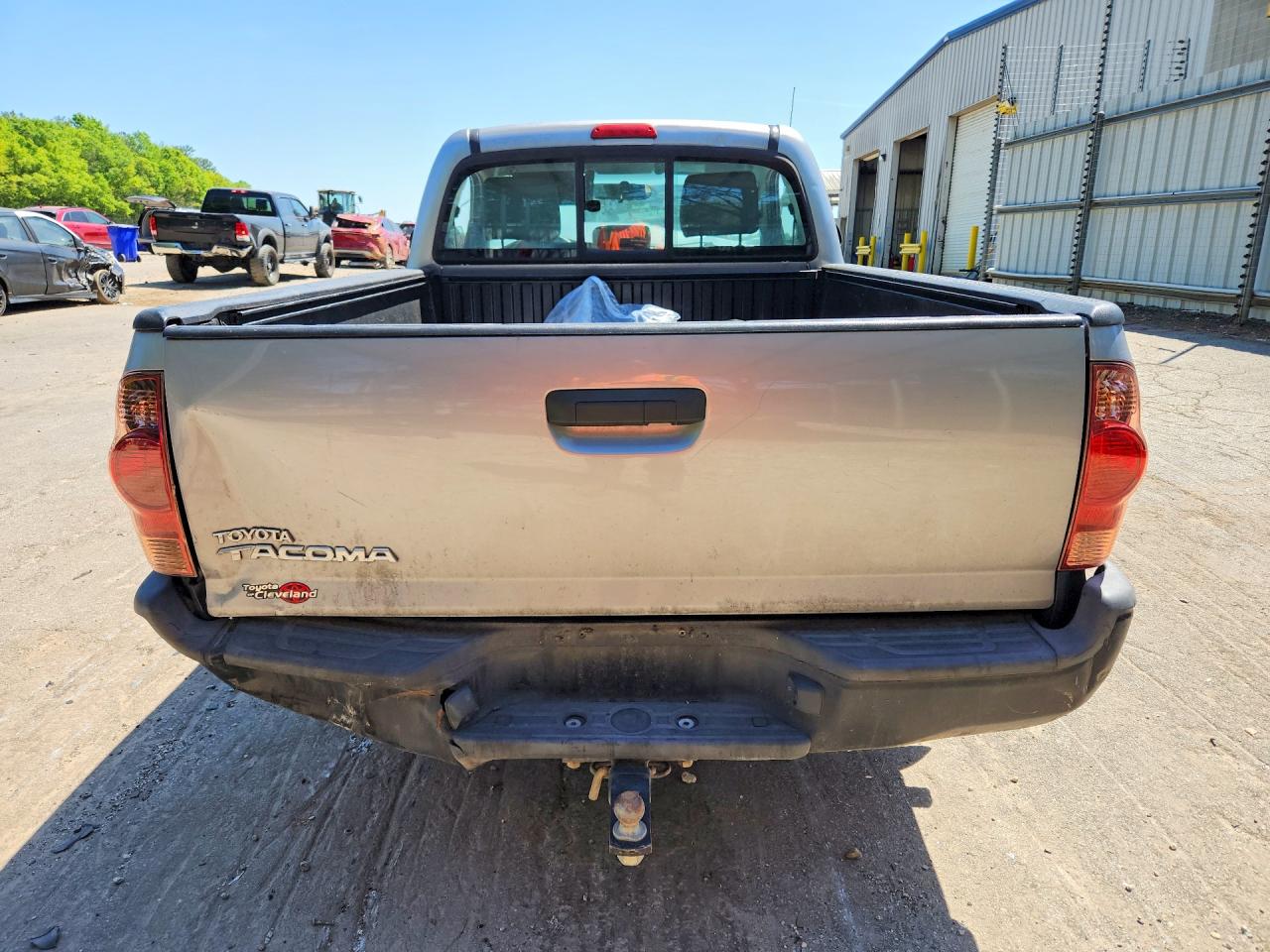 2014 Toyota Tacoma Base Silver vin: 5TFNX4CN4EX037521