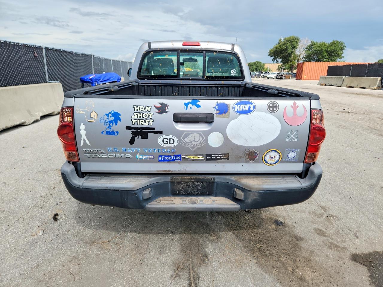 2014 Toyota Tacoma Base Silver vin: 5TFNX4CN4EX040273