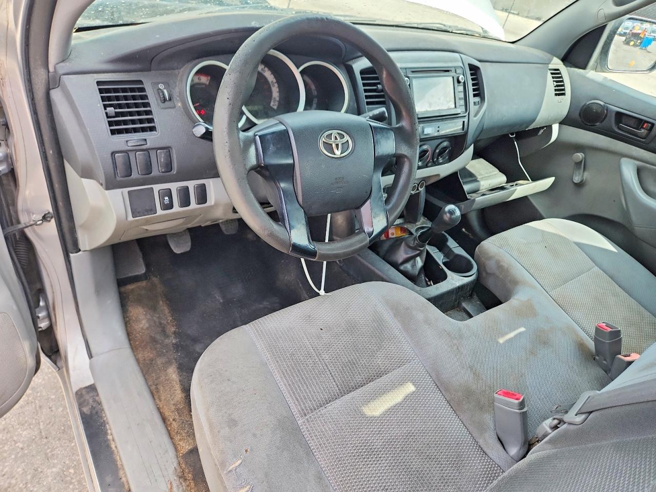 2014 Toyota Tacoma Base Silver vin: 5TFNX4CN4EX040273