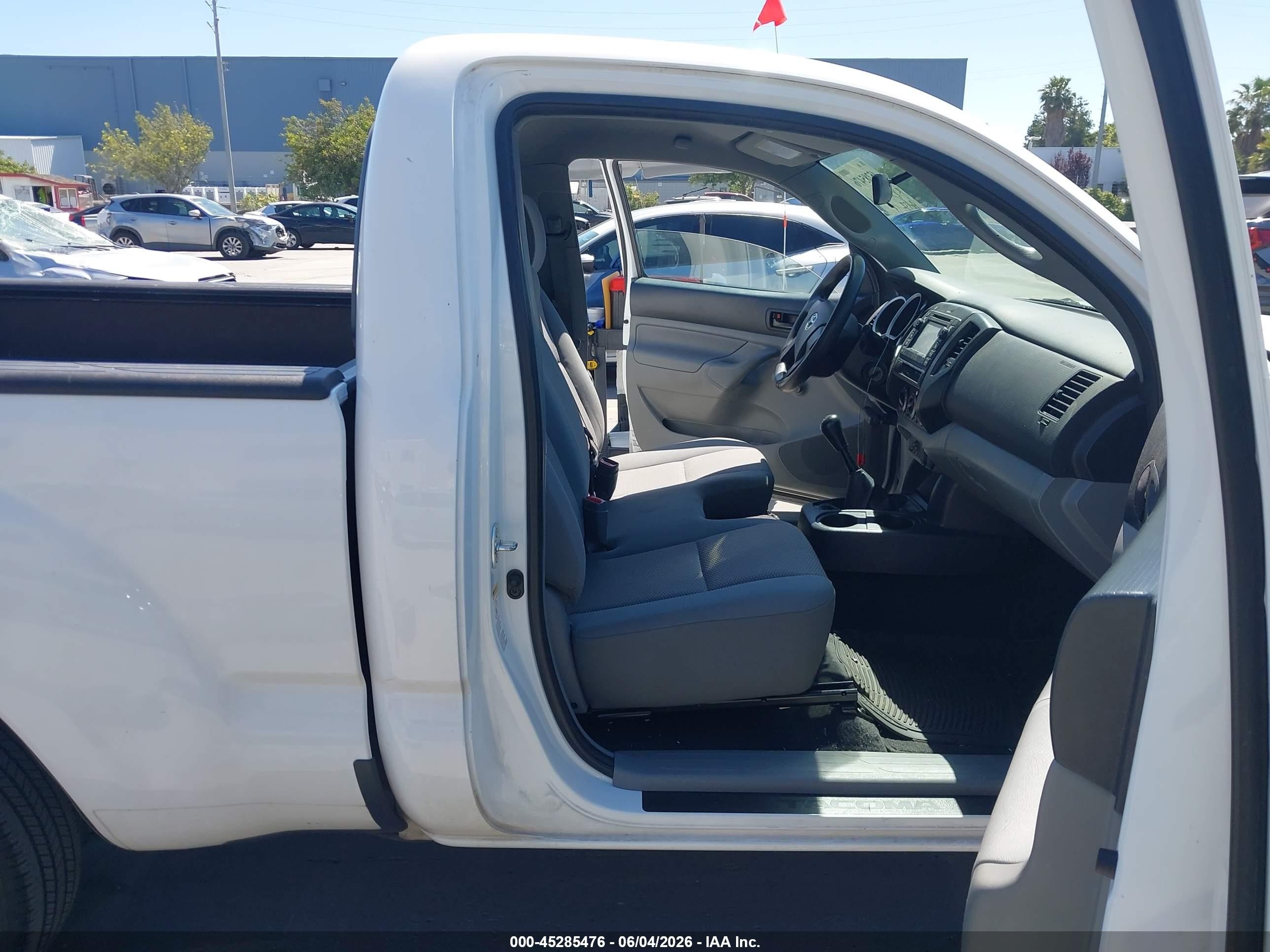 2013 Toyota Tacoma Белый vin: 5TFNX4CN5DX024808