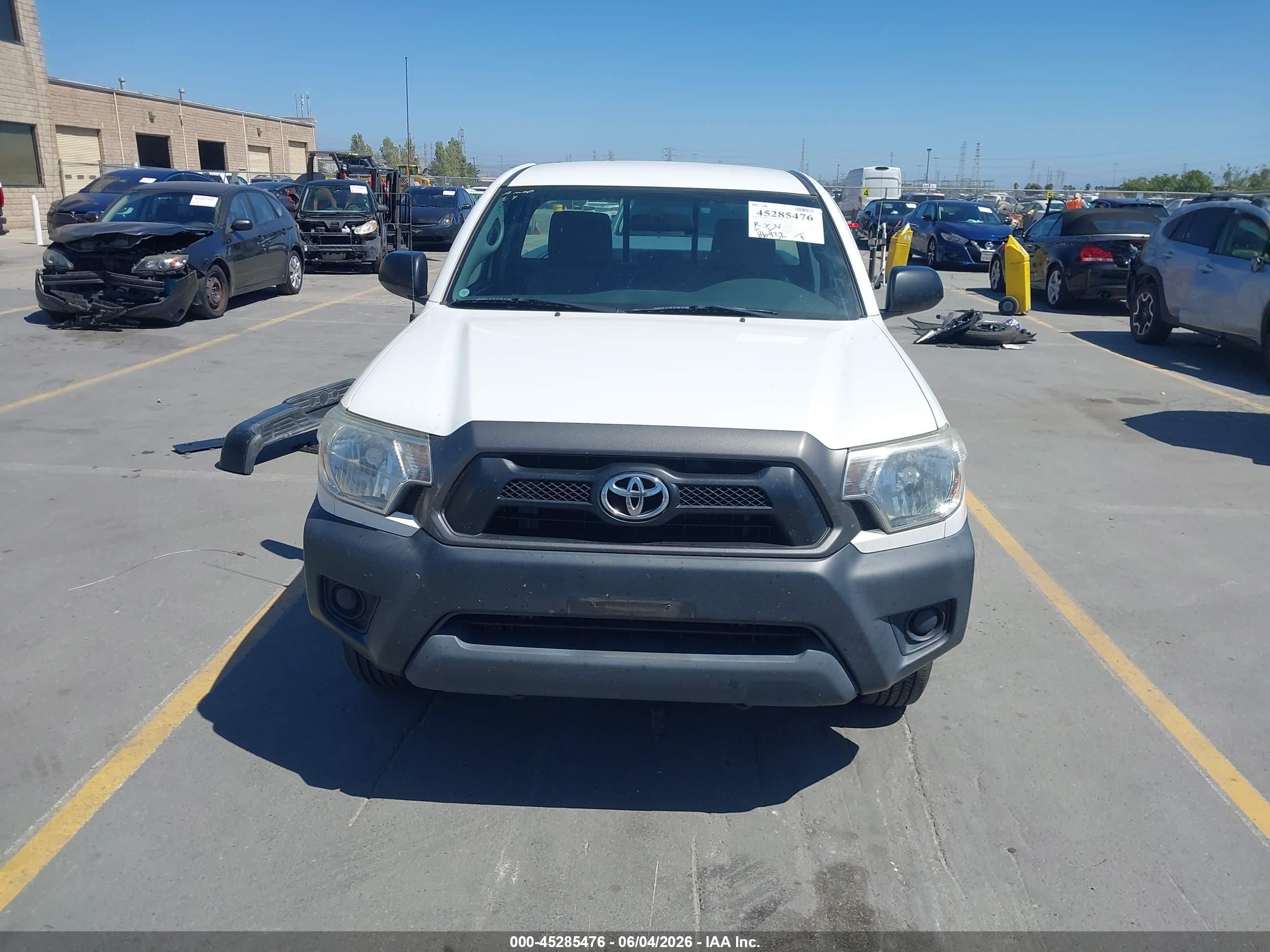 2013 Toyota Tacoma Белый vin: 5TFNX4CN5DX024808