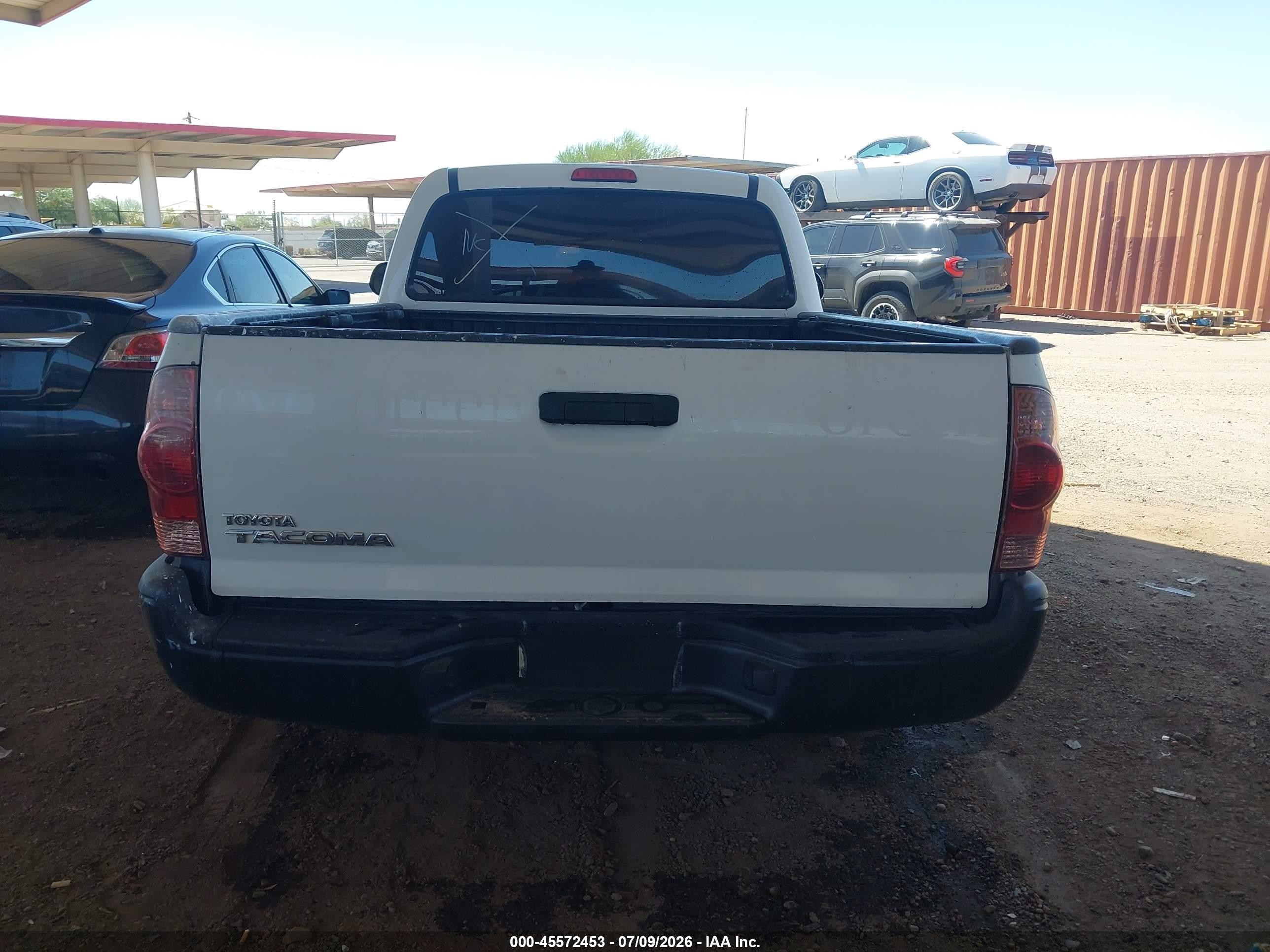 2013 Toyota Tacoma   White vin: 5TFNX4CN5DX028700