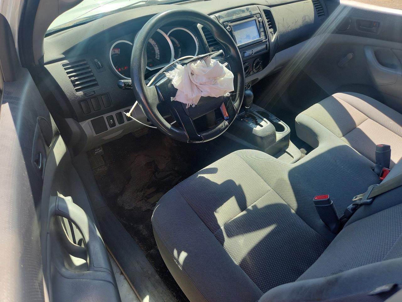 2014 Toyota Tacoma Base White vin: 5TFNX4CN5EX043294