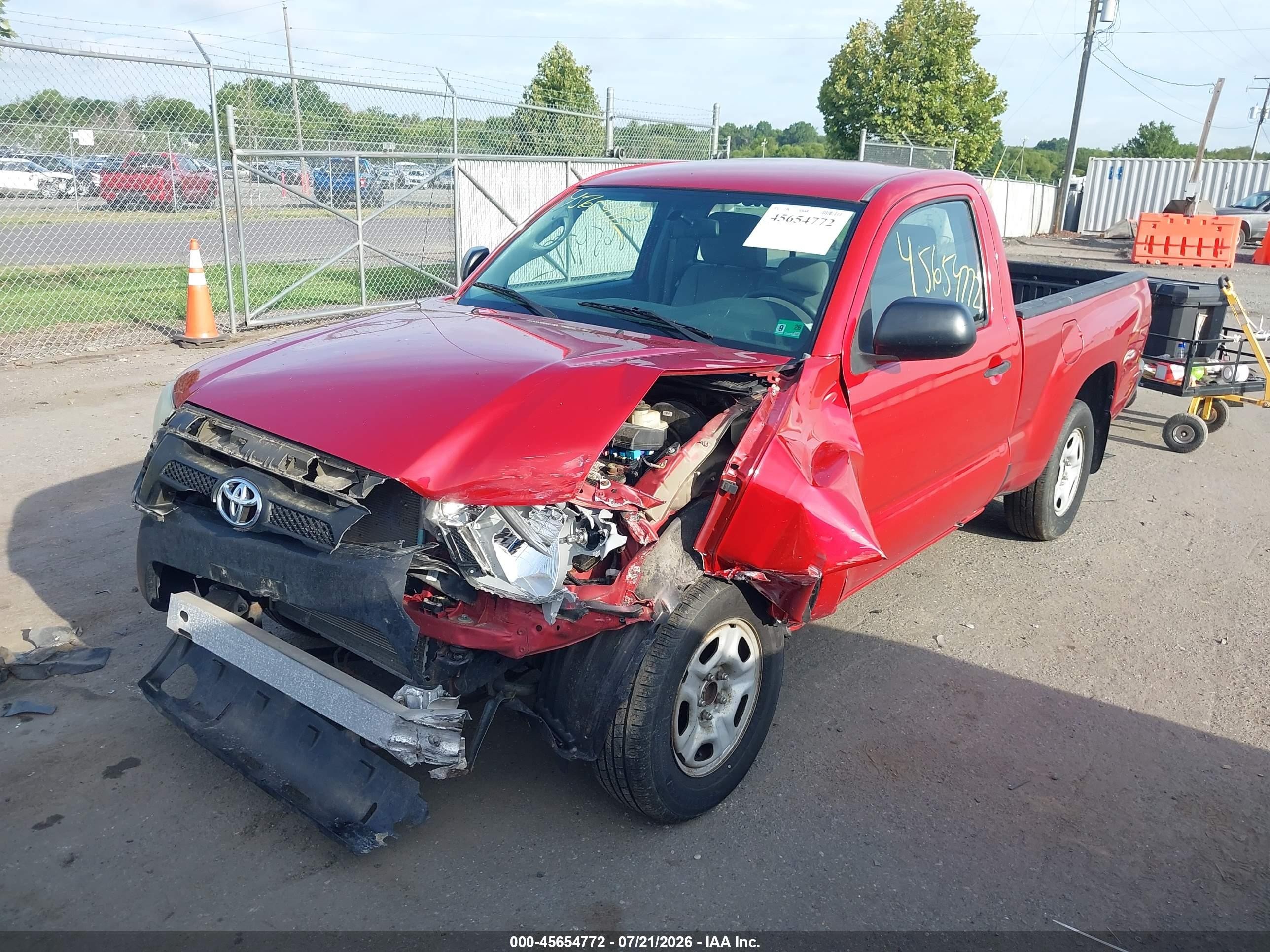 2013 Toyota Tacoma   Red vin: 5TFNX4CN6DX018046