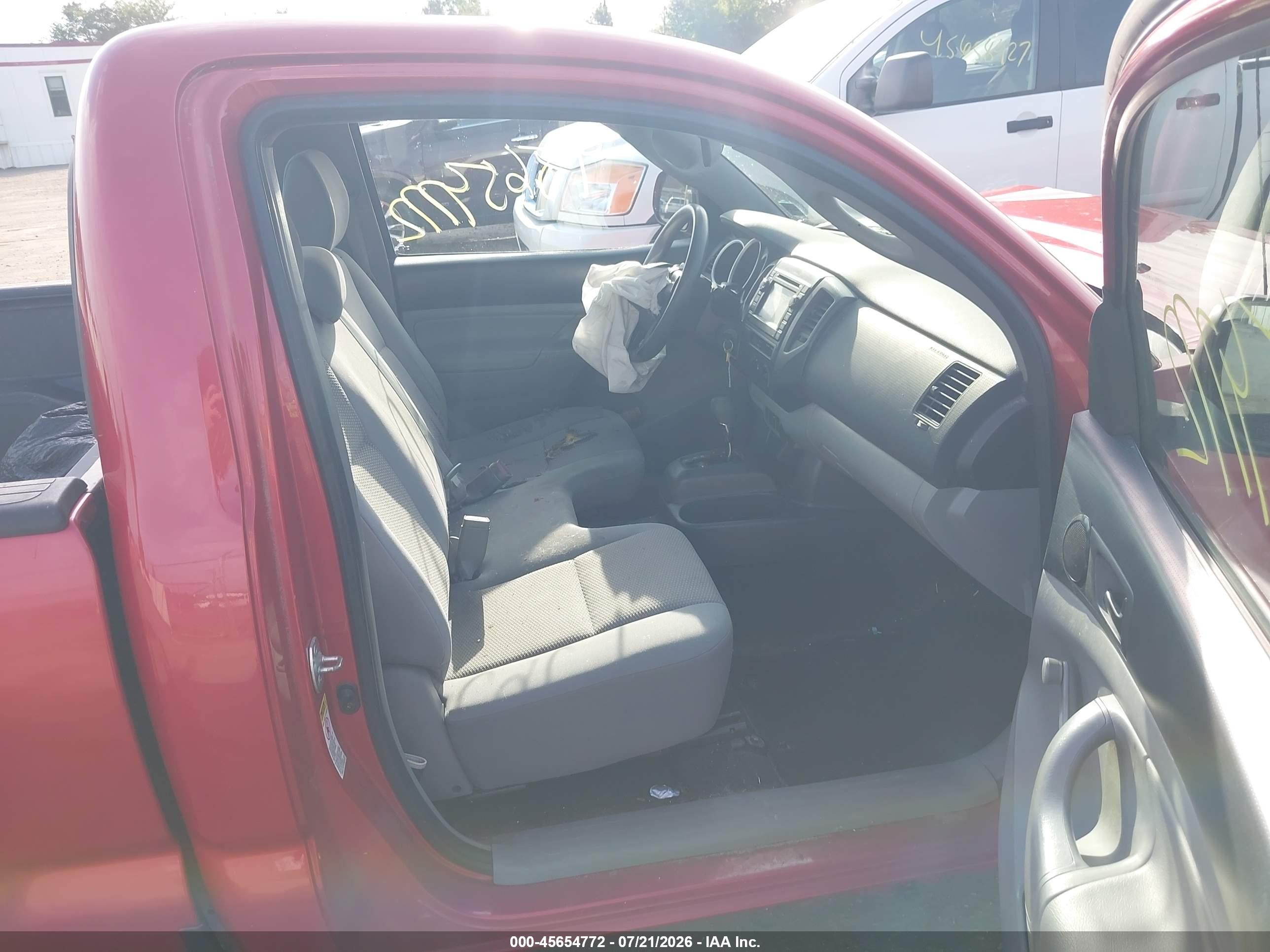 2013 Toyota Tacoma   Red vin: 5TFNX4CN6DX018046