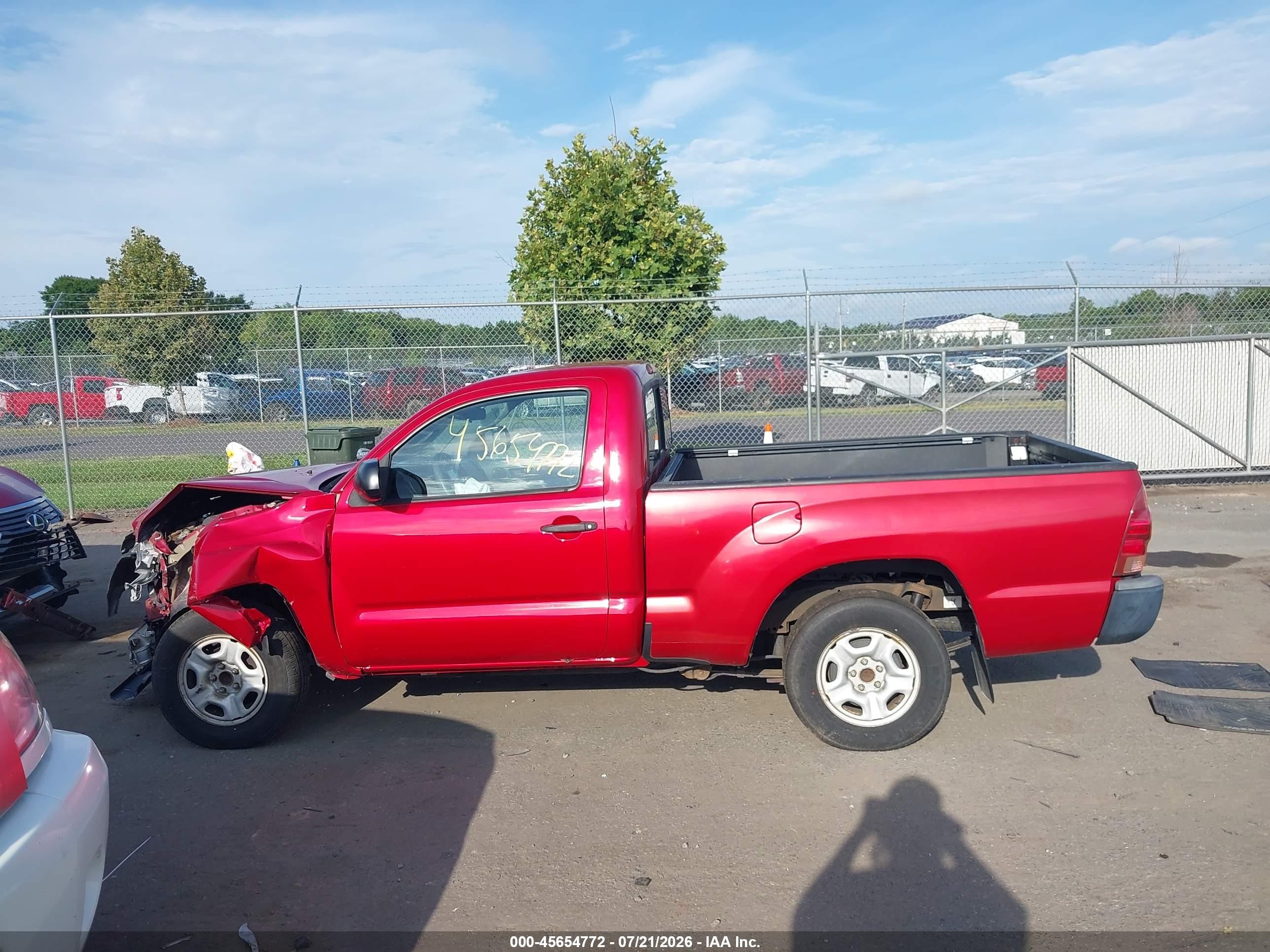 2013 Toyota Tacoma   Red vin: 5TFNX4CN6DX018046