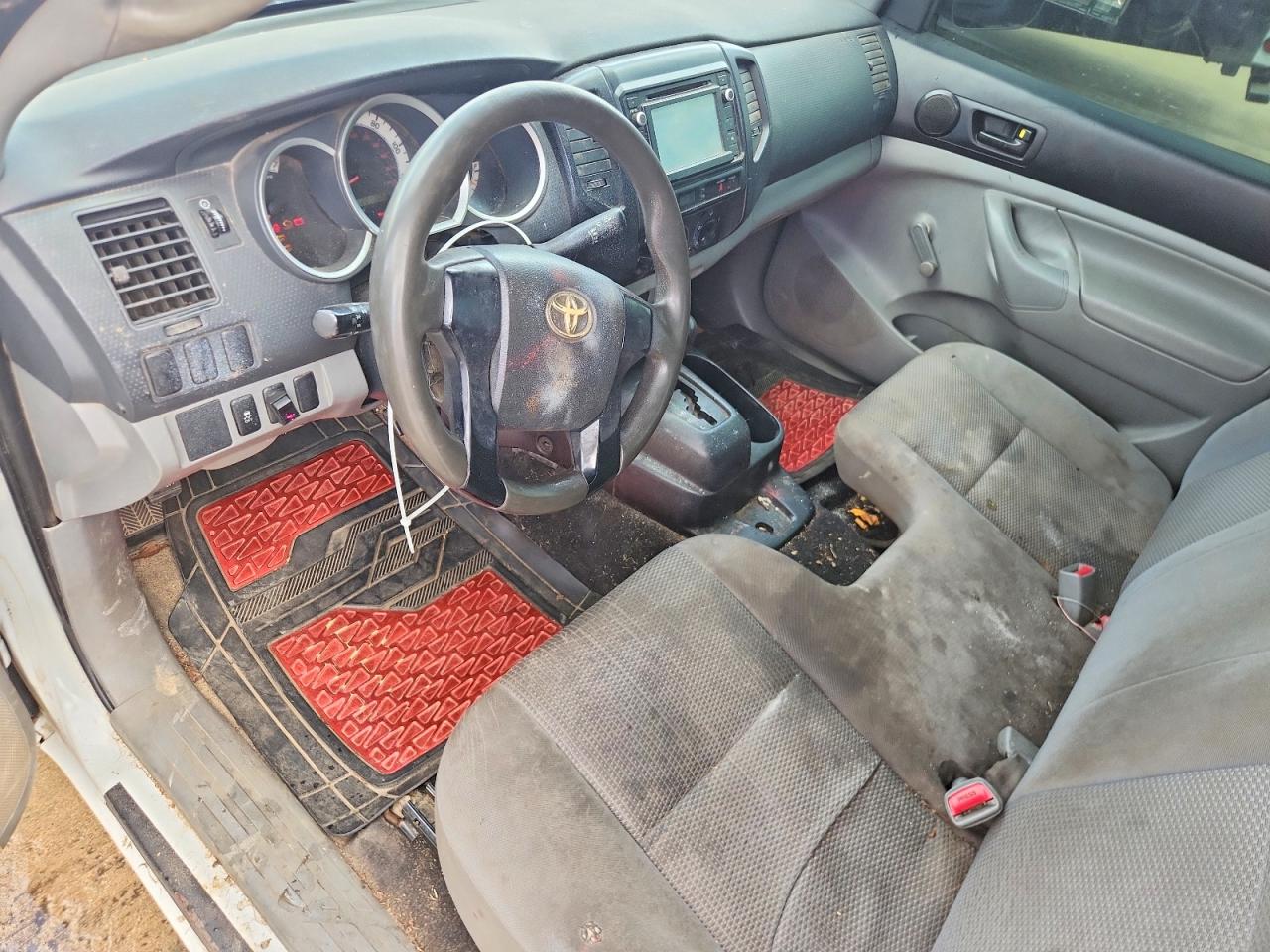 2014 Toyota Tacoma Base White vin: 5TFNX4CN6EX035608