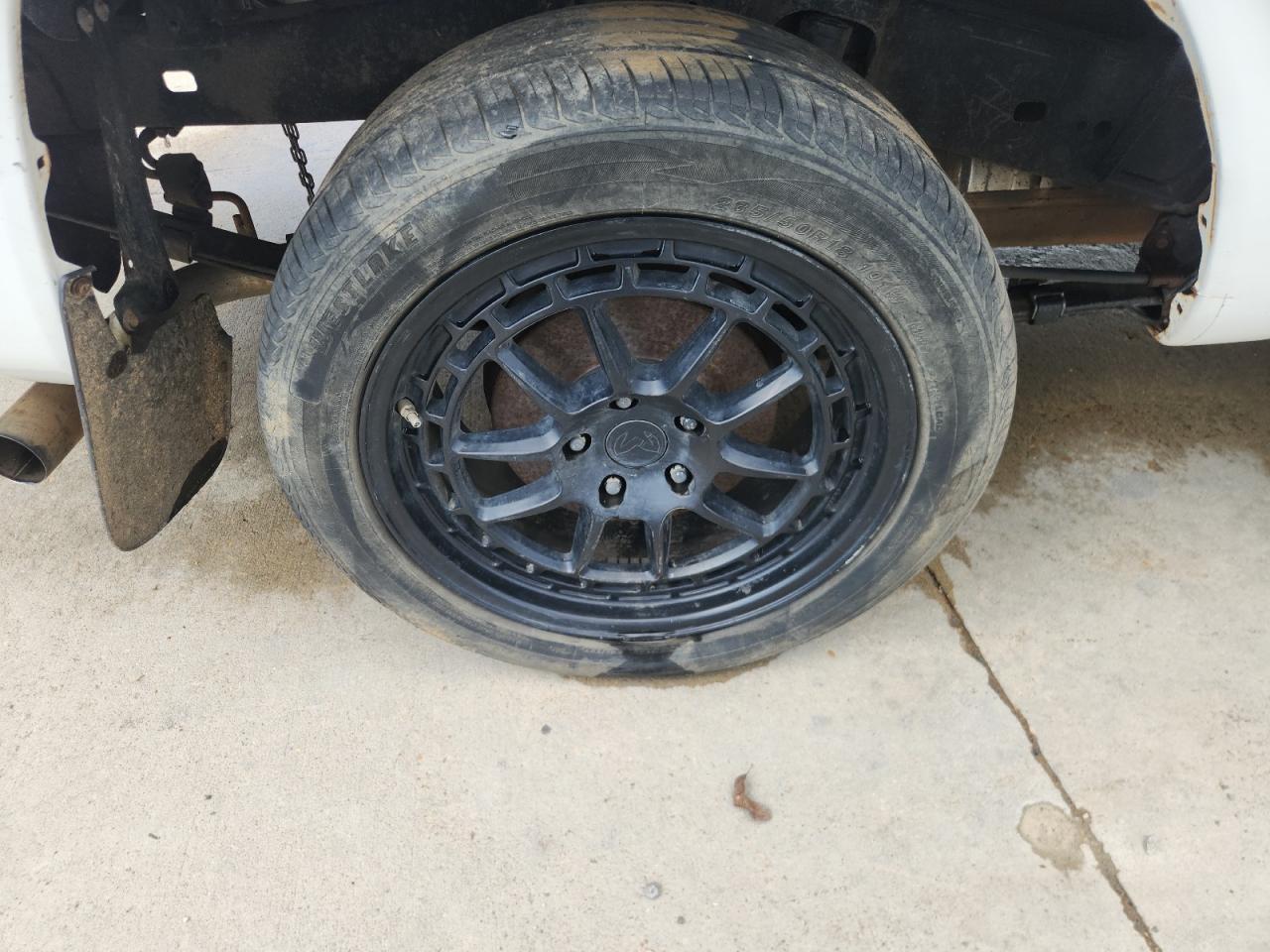 2014 Toyota Tacoma Base White vin: 5TFNX4CN6EX035608 Damage: Right Rear Tire, Worn, Replacement Required