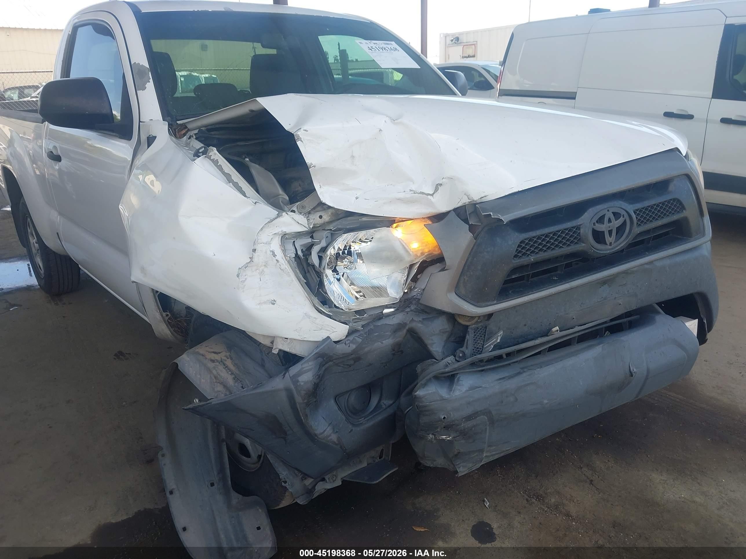 2013 Toyota Tacoma   White vin: 5TFNX4CN7DX024793