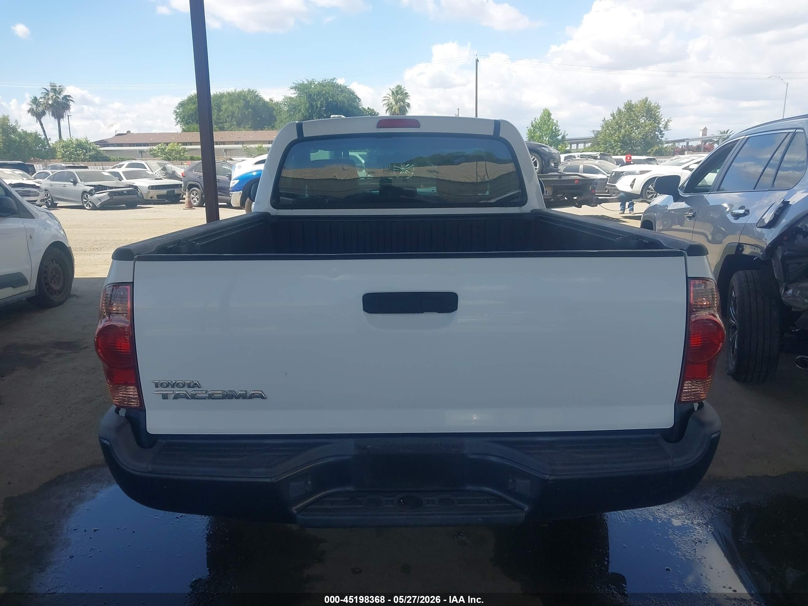2013 Toyota Tacoma   White vin: 5TFNX4CN7DX024793