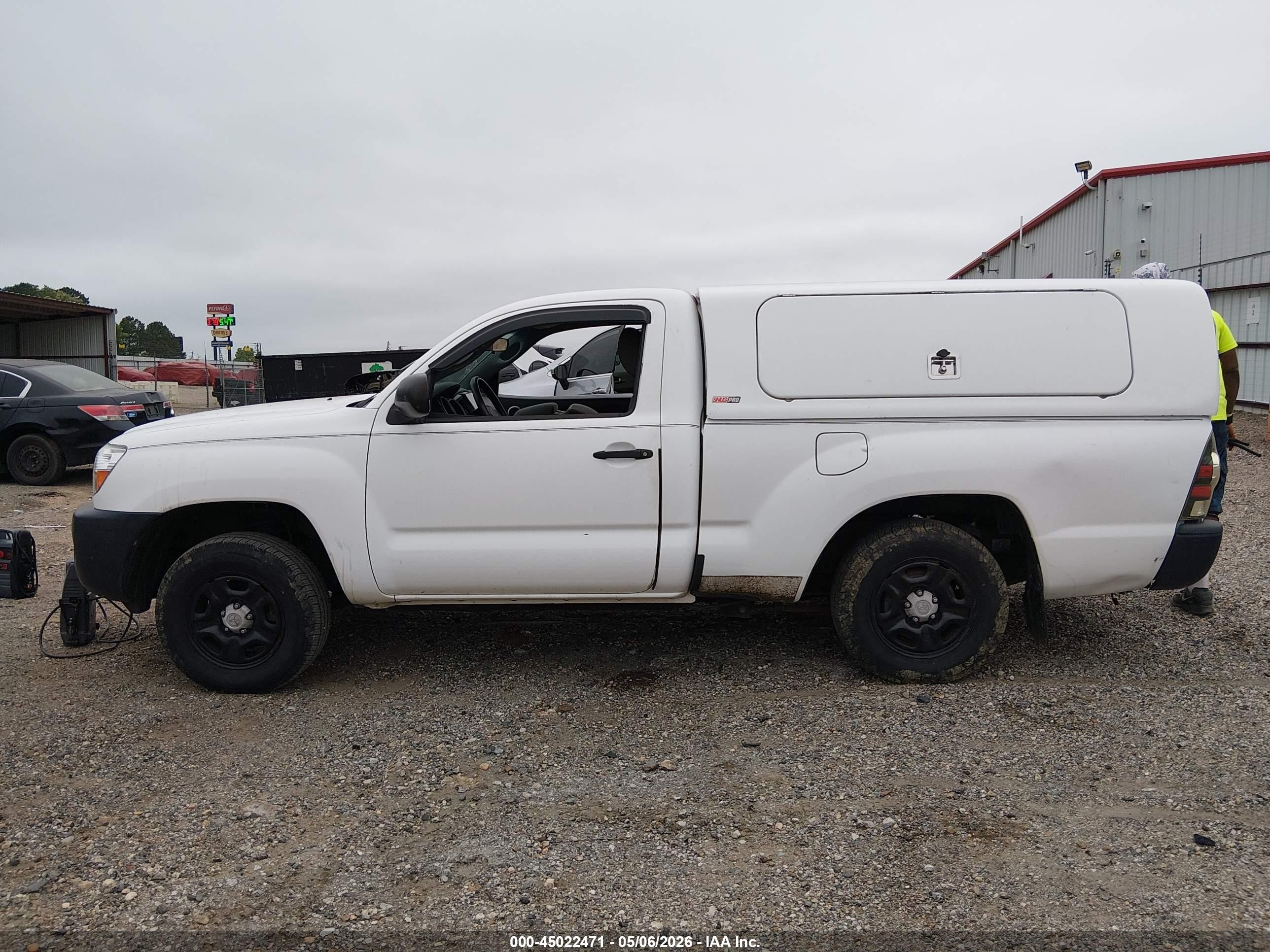 2011 Toyota Tacoma   Белый vin: 5TFNX4CN8BX003979