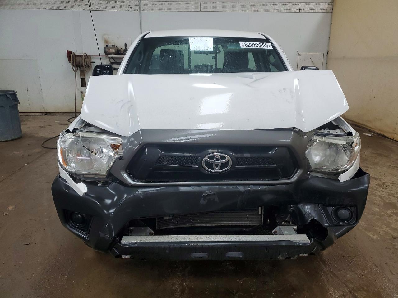 2012 Toyota Tacoma Base White vin: 5TFNX4CN8CX016202