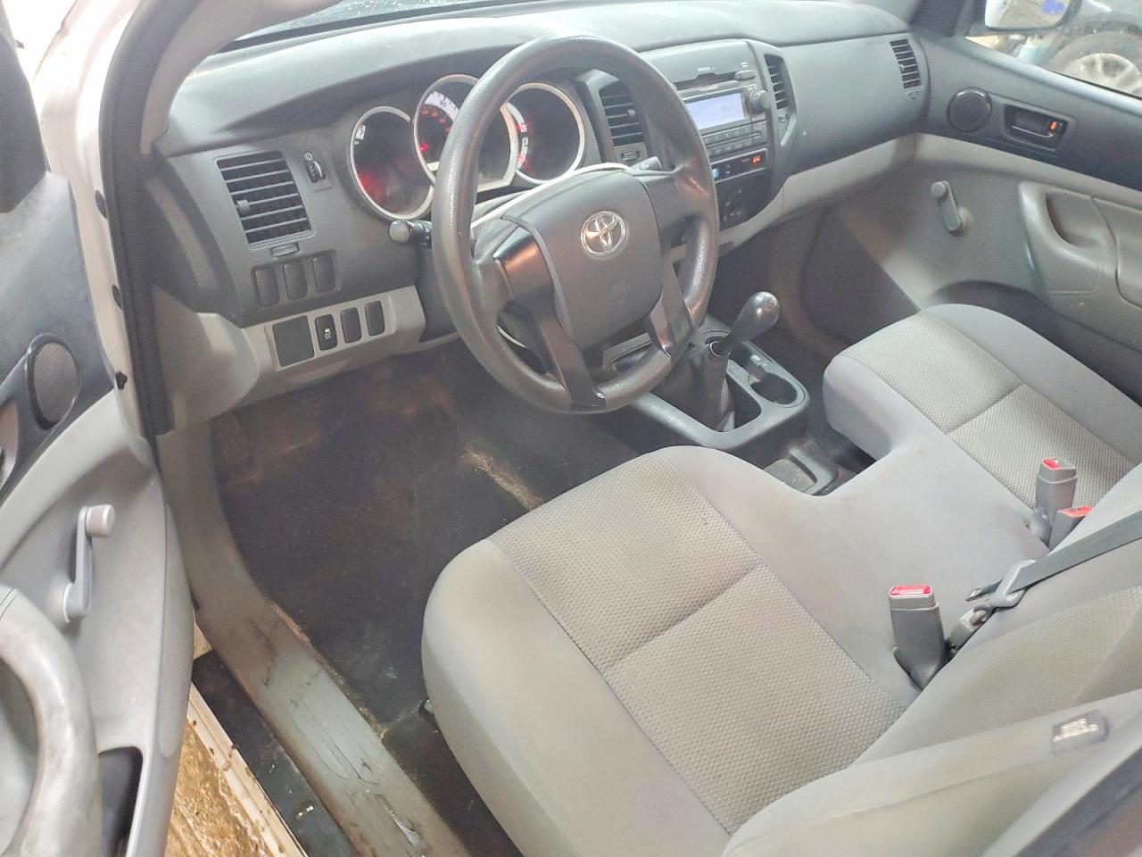 2012 Toyota Tacoma Base White vin: 5TFNX4CN8CX016202