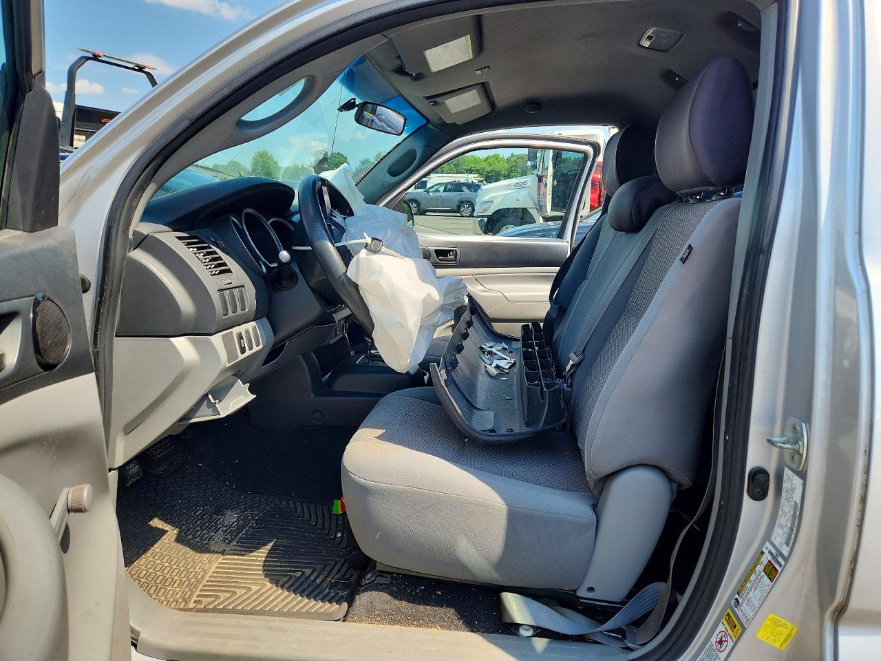 2013 Toyota Tacoma Base Silver vin: 5TFNX4CN8DX020798