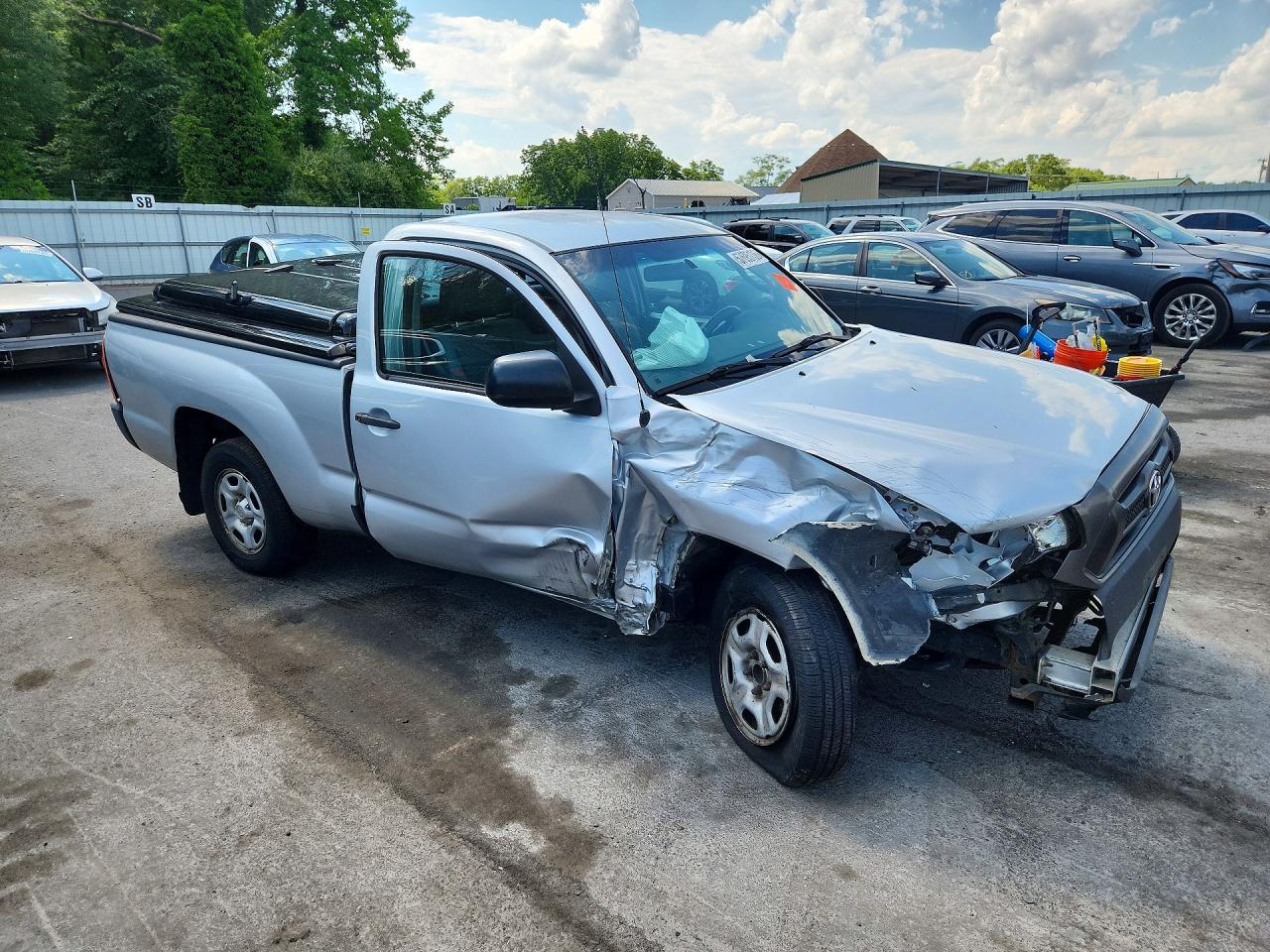 2013 Toyota Tacoma Base Silver vin: 5TFNX4CN8DX020798