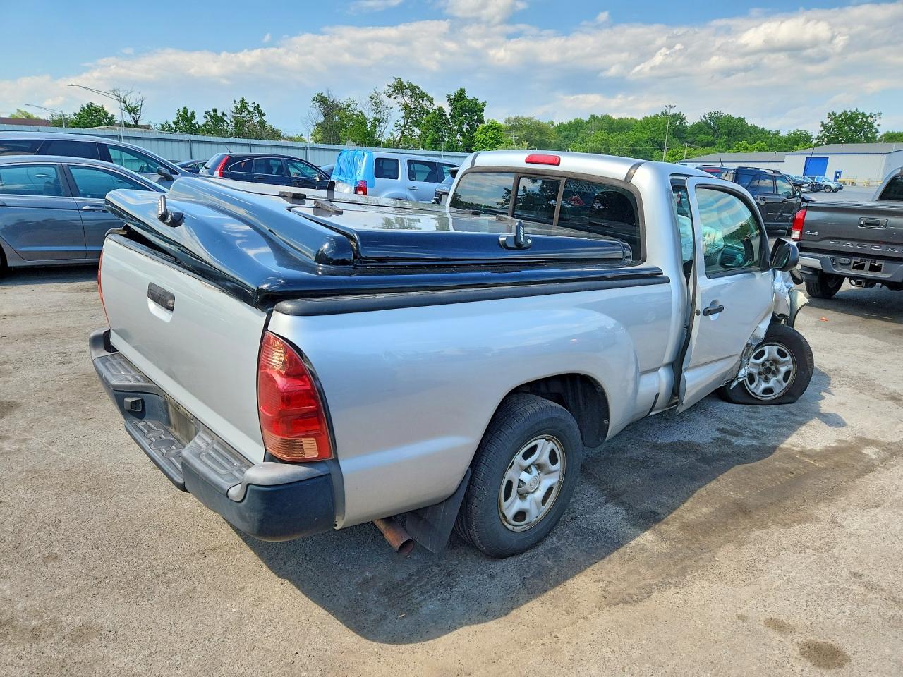 2013 Toyota Tacoma Base Silver vin: 5TFNX4CN8DX020798