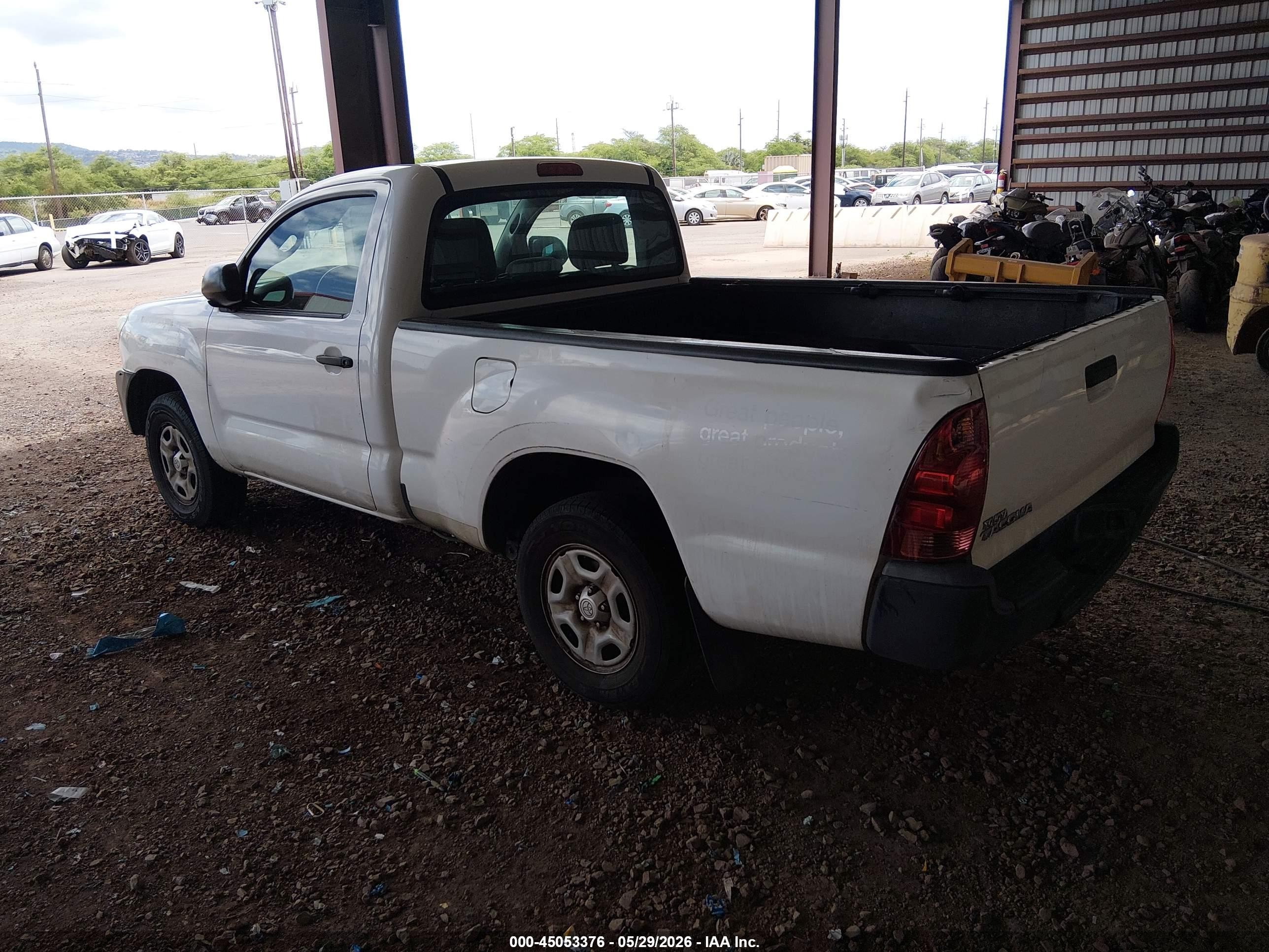 2014 Toyota Tacoma   White vin: 5TFNX4CN8EX033231