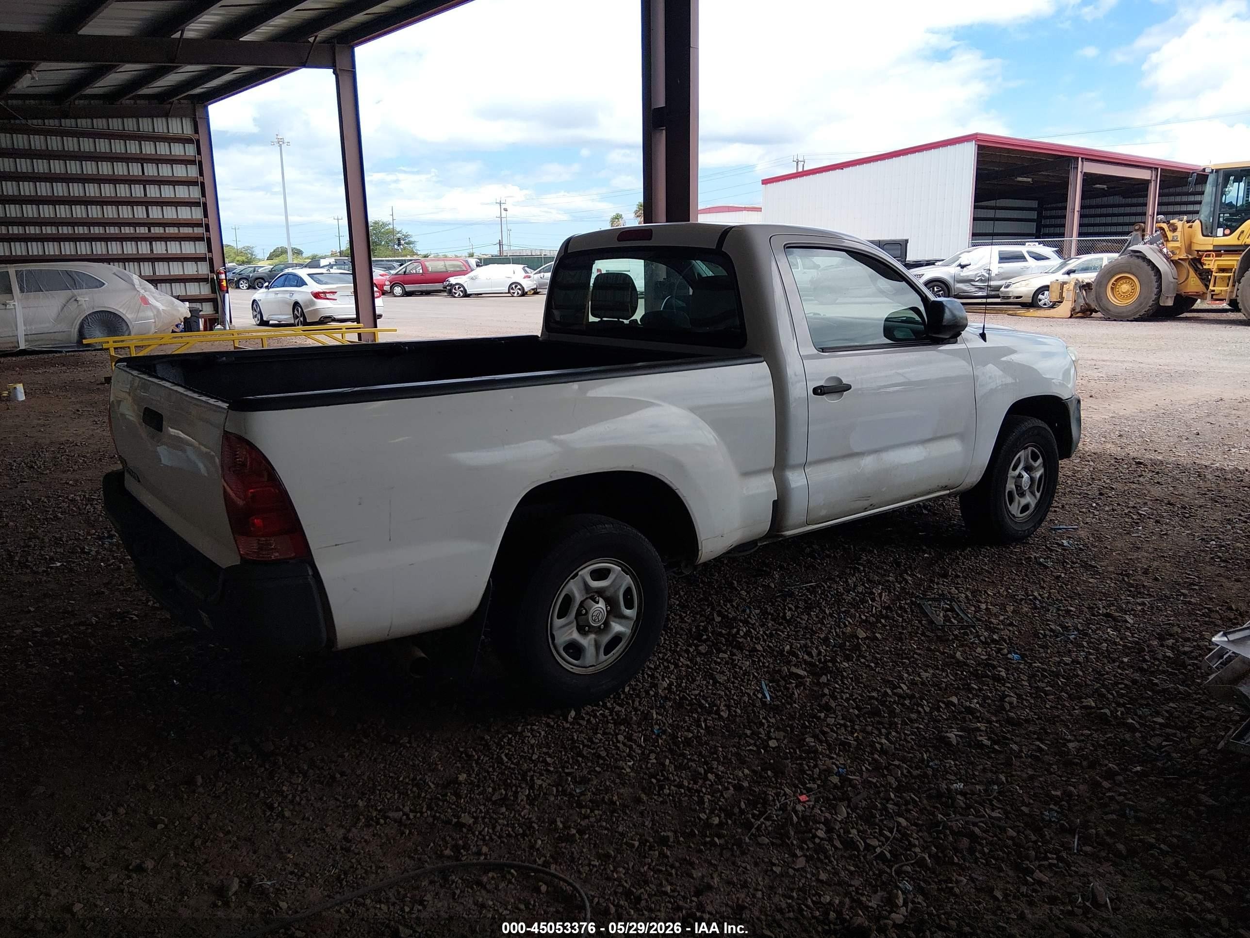 2014 Toyota Tacoma   White vin: 5TFNX4CN8EX033231