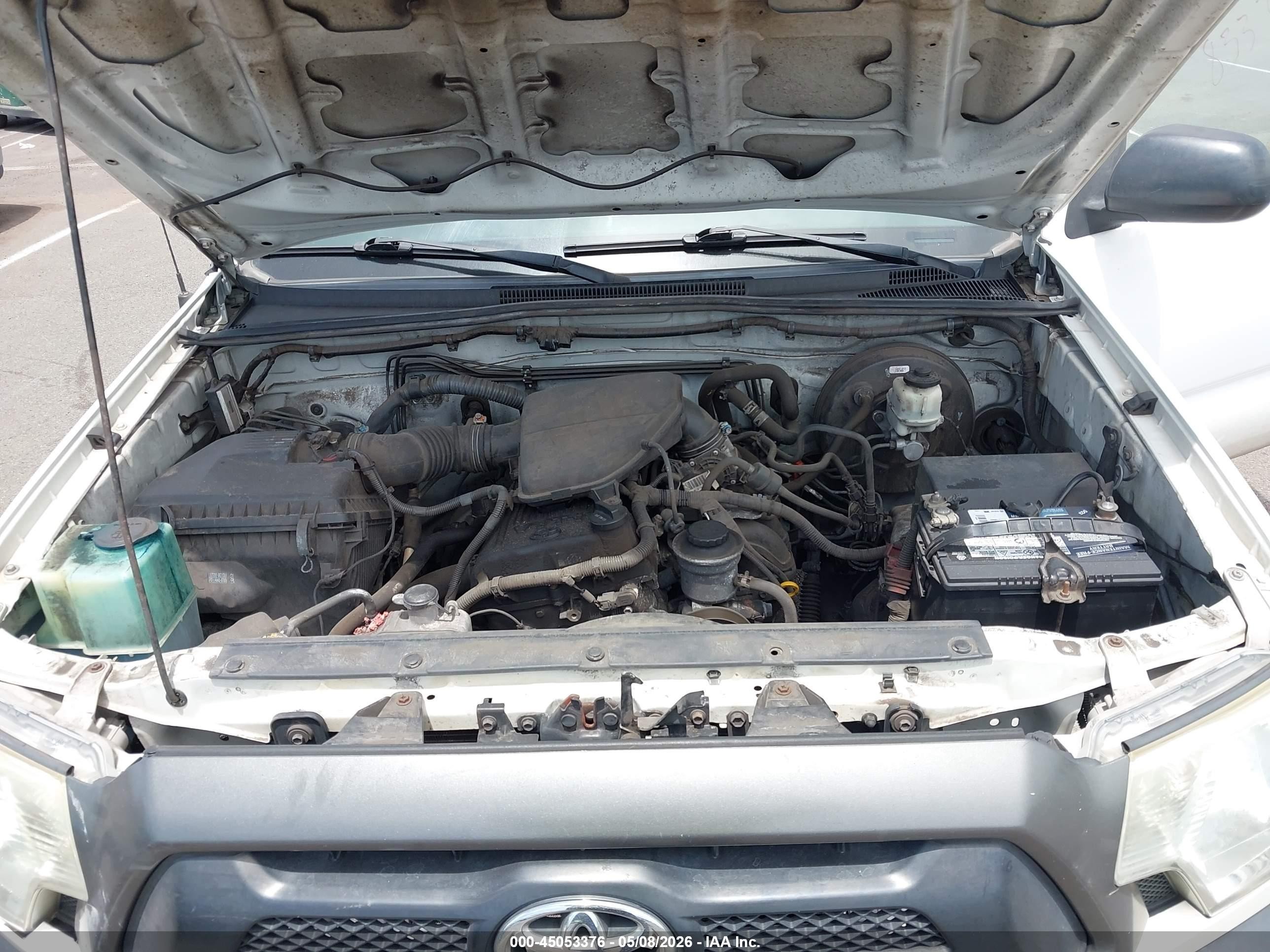 2014 Toyota Tacoma   White vin: 5TFNX4CN8EX033231
