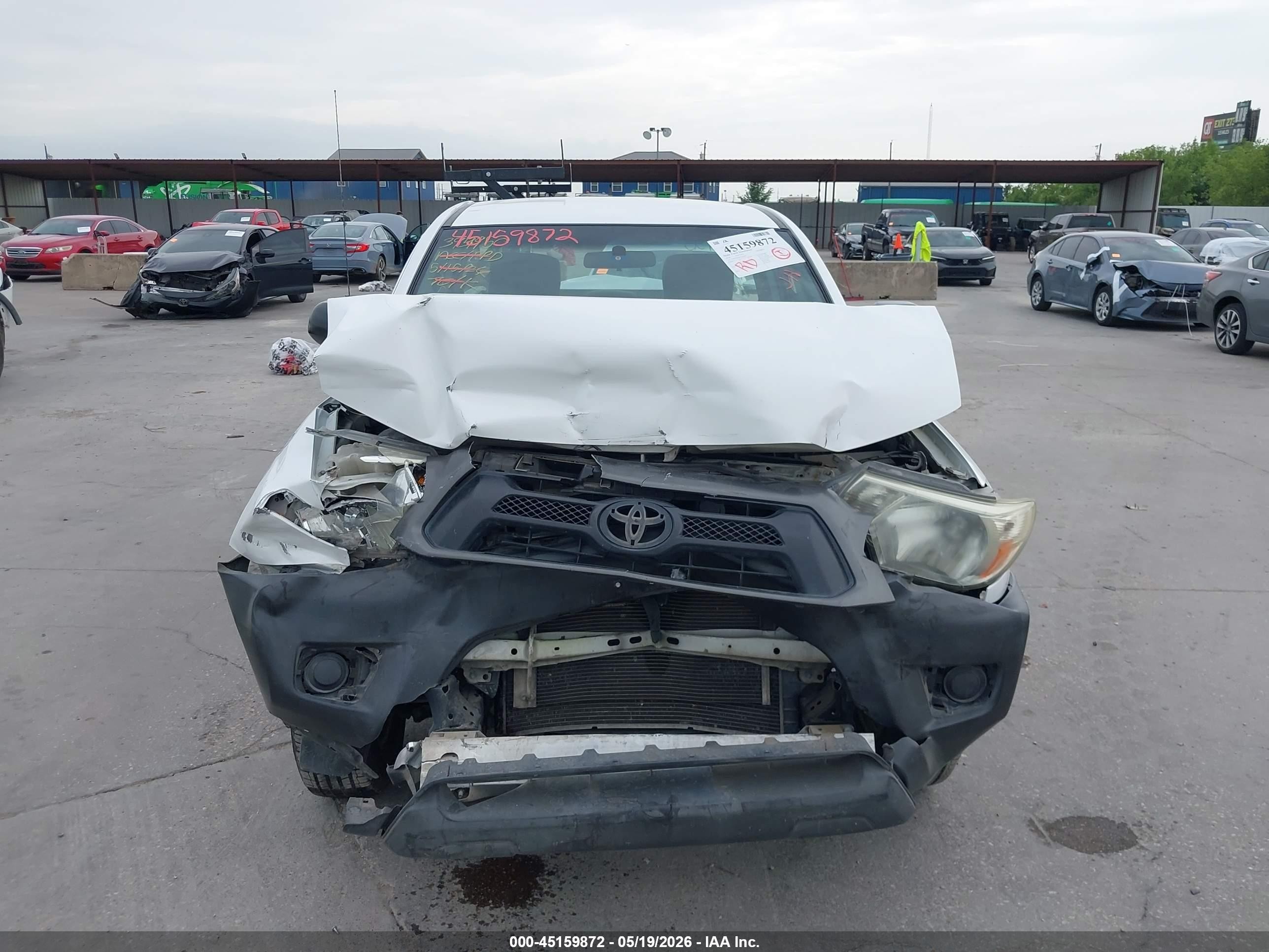 2014 Toyota Tacoma   Белый vin: 5TFNX4CN8EX041295