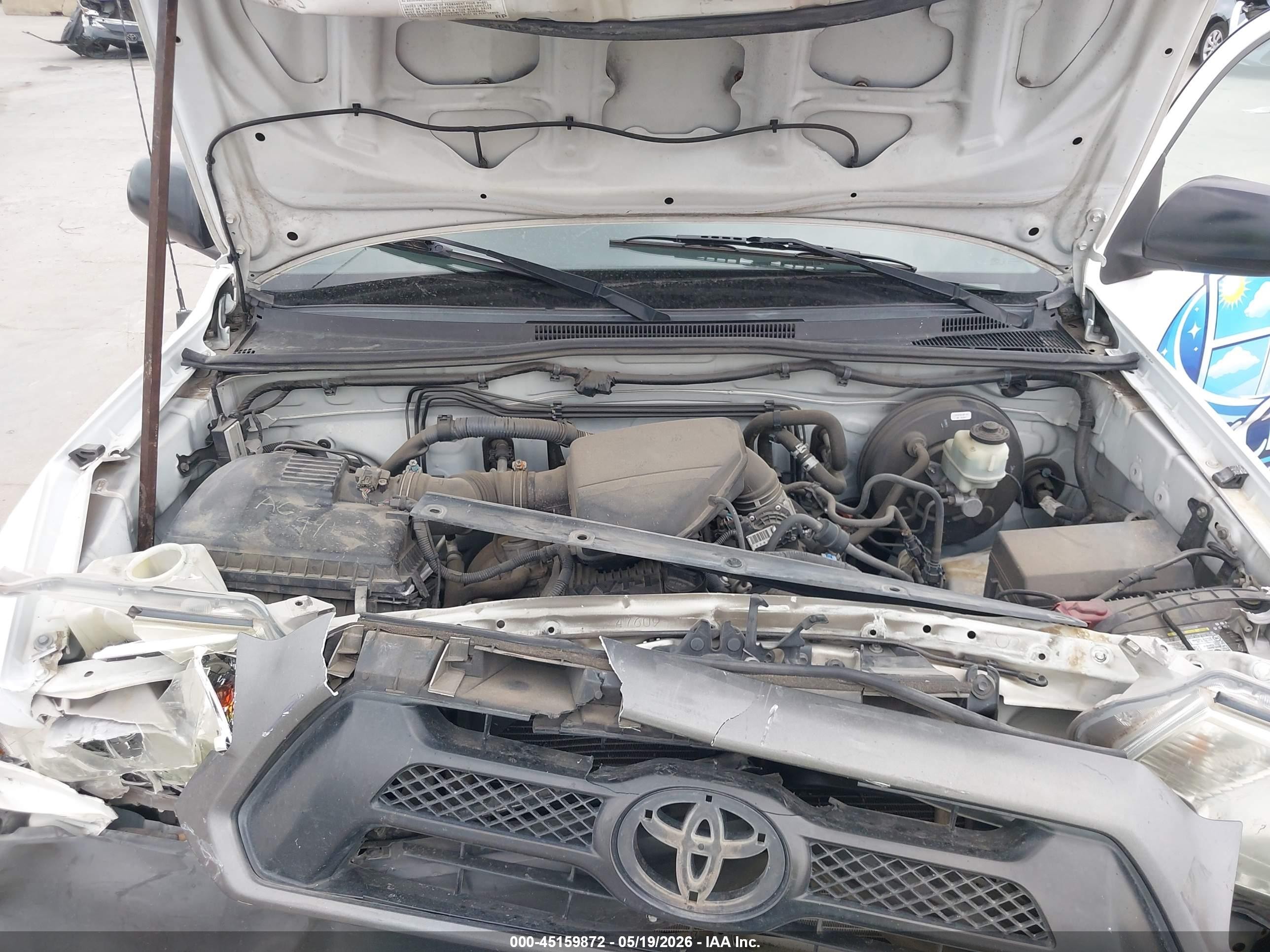 2014 Toyota Tacoma   Белый vin: 5TFNX4CN8EX041295