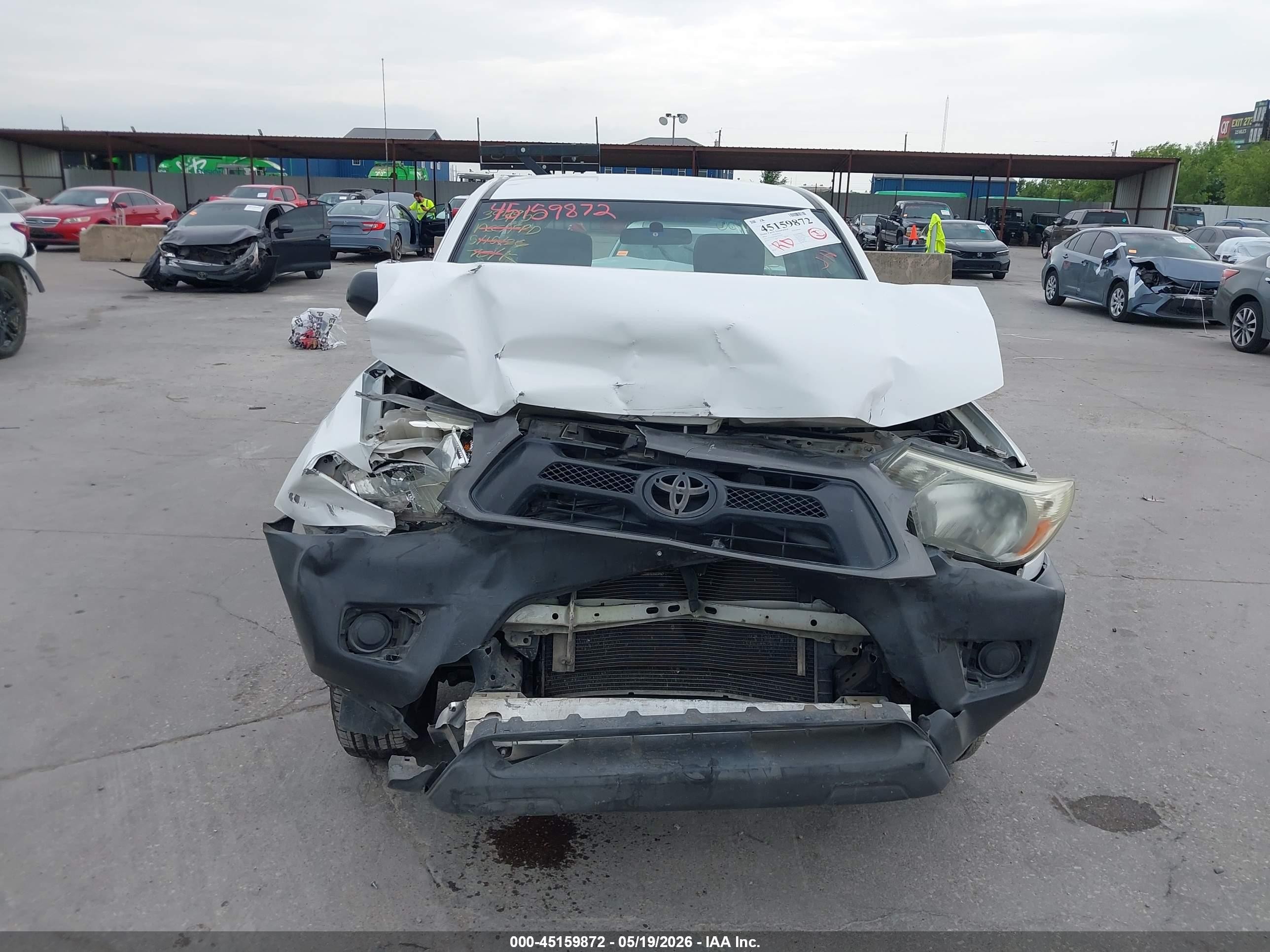 2014 Toyota Tacoma   Белый vin: 5TFNX4CN8EX041295
