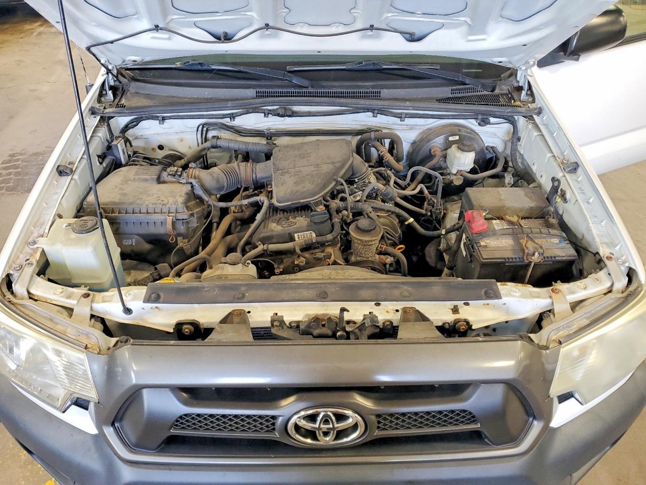 2013 Toyota Tacoma Base White vin: 5TFNX4CN9DX023290