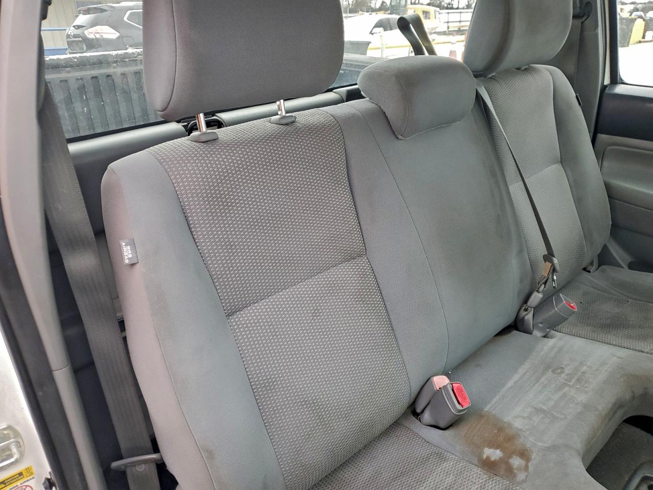2012 Toyota Tacoma White vin: 5TFNX4CNXCX014029
