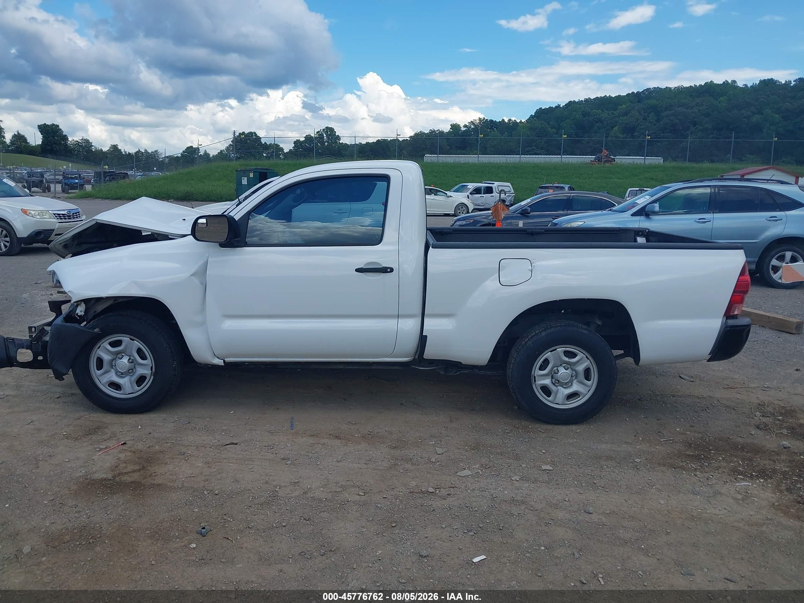 2013 Toyota Tacoma   Белый vin: 5TFNX4CNXDX024447