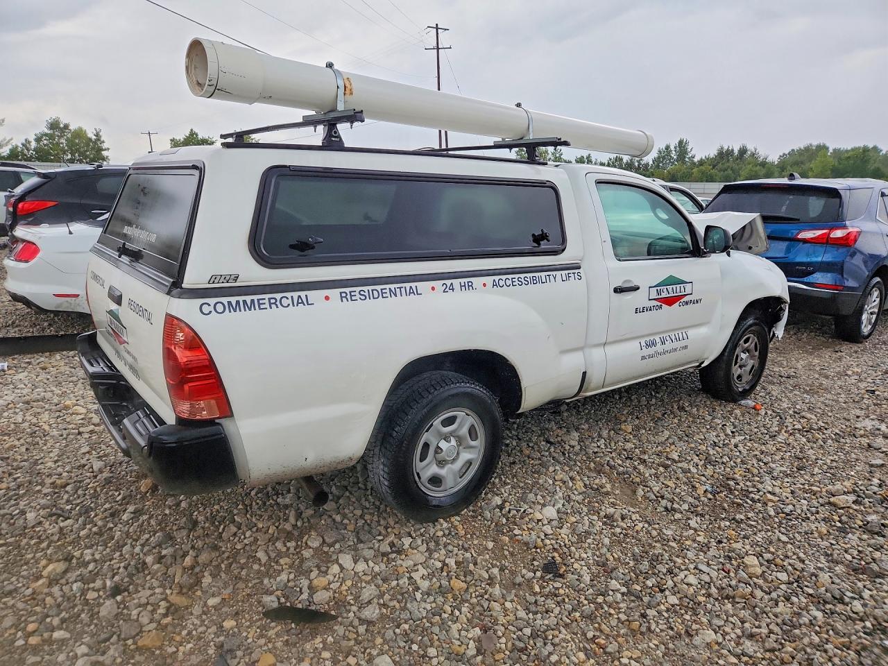 2013 Toyota Tacoma Base White vin: 5TFNX4CNXDX028045