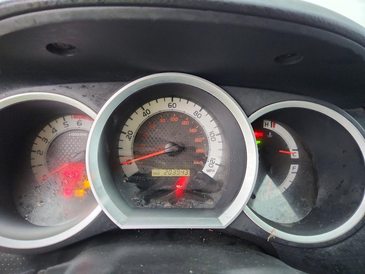2013 Toyota Tacoma Base White vin: 5TFNX4CNXDX028045